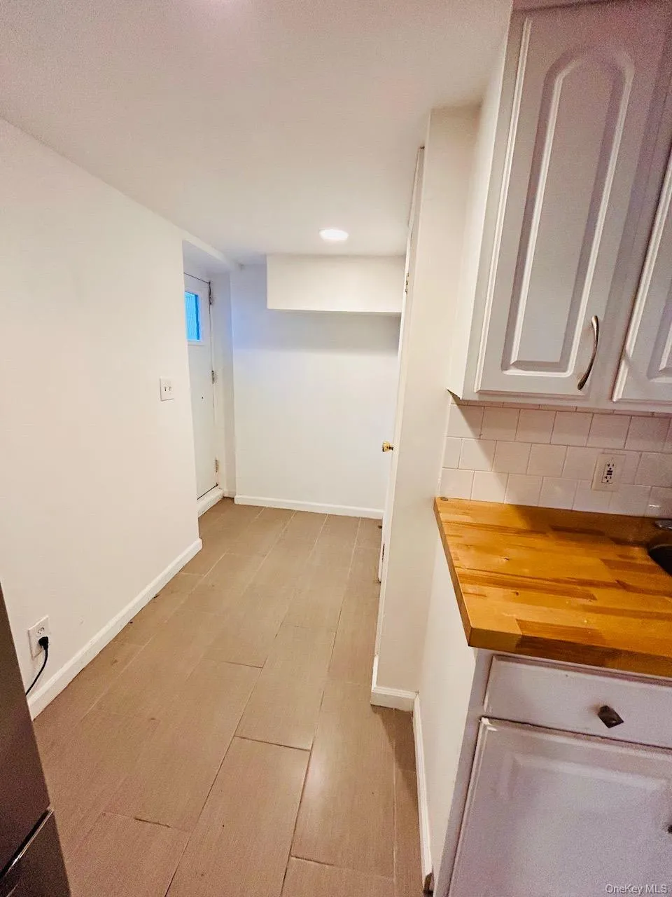 156 Moore Avenue, Oyster Bay, NY, 5 Bedrooms Bedrooms, 7 Rooms Rooms,3 BathroomsBathrooms,Residential,For Rent,Moore,0,1007833 156 Moore Avenue, Oyster Bay, NY, 5 Bedrooms Bedrooms, 7 Rooms Rooms,3 BathroomsBathrooms,Residential,For Rent,Moore,0,1007833