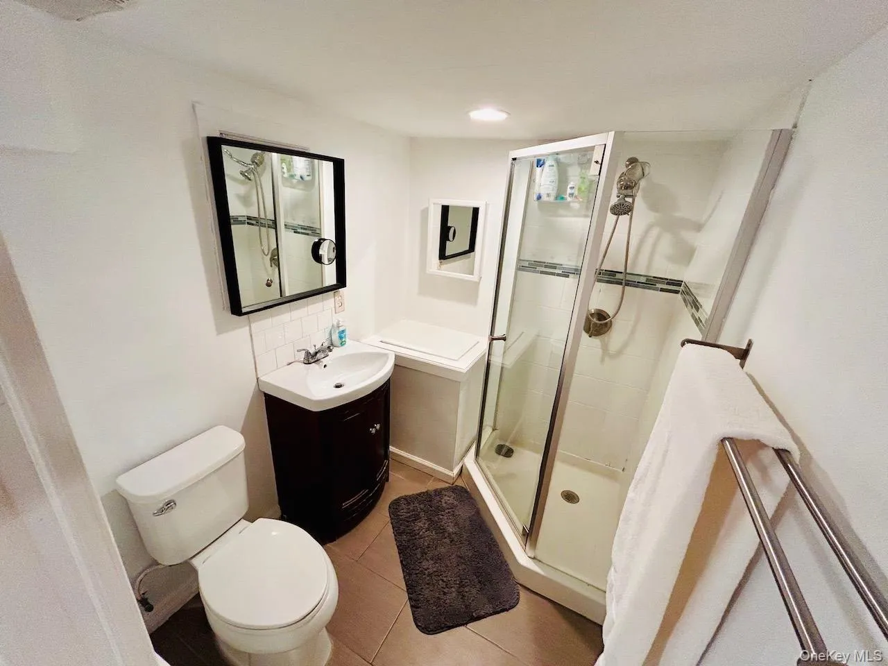 156 Moore Avenue, Oyster Bay, NY, 5 Bedrooms Bedrooms, 7 Rooms Rooms,3 BathroomsBathrooms,Residential,For Rent,Moore,0,1007833 156 Moore Avenue, Oyster Bay, NY, 5 Bedrooms Bedrooms, 7 Rooms Rooms,3 BathroomsBathrooms,Residential,For Rent,Moore,0,1007833