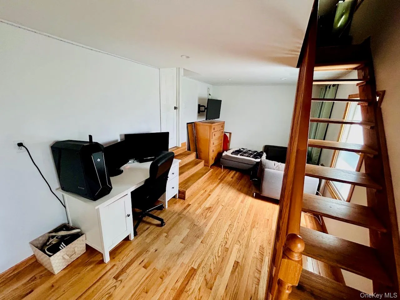 156 Moore Avenue, Oyster Bay, NY, 5 Bedrooms Bedrooms, 7 Rooms Rooms,3 BathroomsBathrooms,Residential,For Rent,Moore,0,1007833 156 Moore Avenue, Oyster Bay, NY, 5 Bedrooms Bedrooms, 7 Rooms Rooms,3 BathroomsBathrooms,Residential,For Rent,Moore,0,1007833