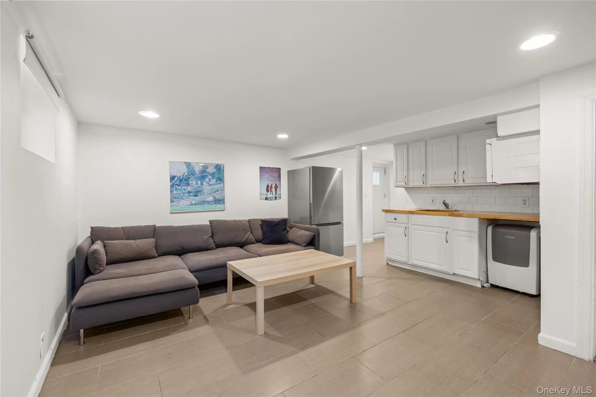 156 Moore Avenue, Oyster Bay, NY, 5 Bedrooms Bedrooms, 7 Rooms Rooms,3 BathroomsBathrooms,Residential,For Rent,Moore,0,KEY1007833 156 Moore Avenue, Oyster Bay, NY, 5 Bedrooms Bedrooms, 7 Rooms Rooms,3 BathroomsBathrooms,Residential,For Rent,Moore,0,KEY1007833