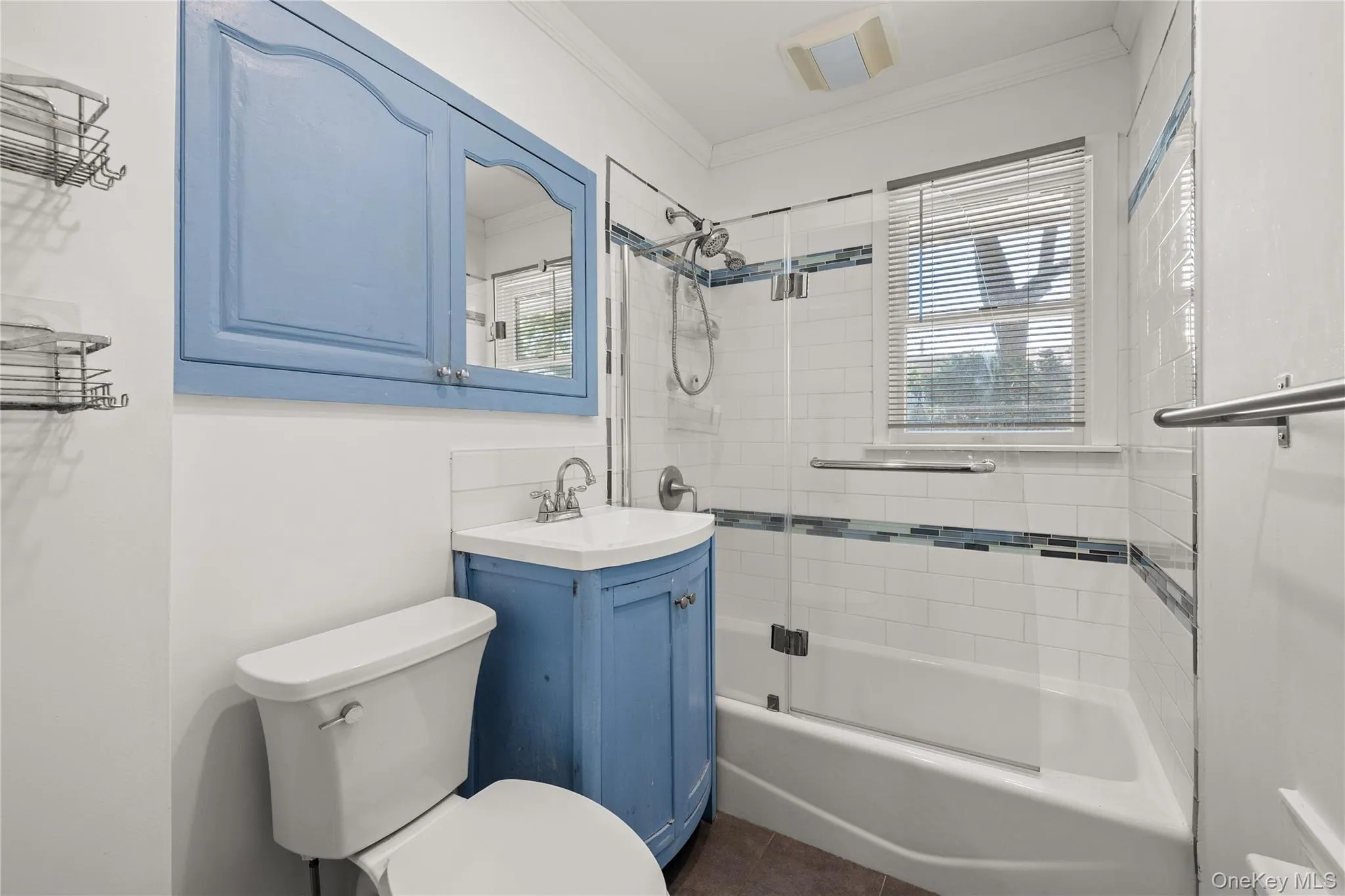 156 Moore Avenue, Oyster Bay, NY, 5 Bedrooms Bedrooms, 7 Rooms Rooms,3 BathroomsBathrooms,Residential,For Rent,Moore,0,KEY1007833 156 Moore Avenue, Oyster Bay, NY, 5 Bedrooms Bedrooms, 7 Rooms Rooms,3 BathroomsBathrooms,Residential,For Rent,Moore,0,KEY1007833