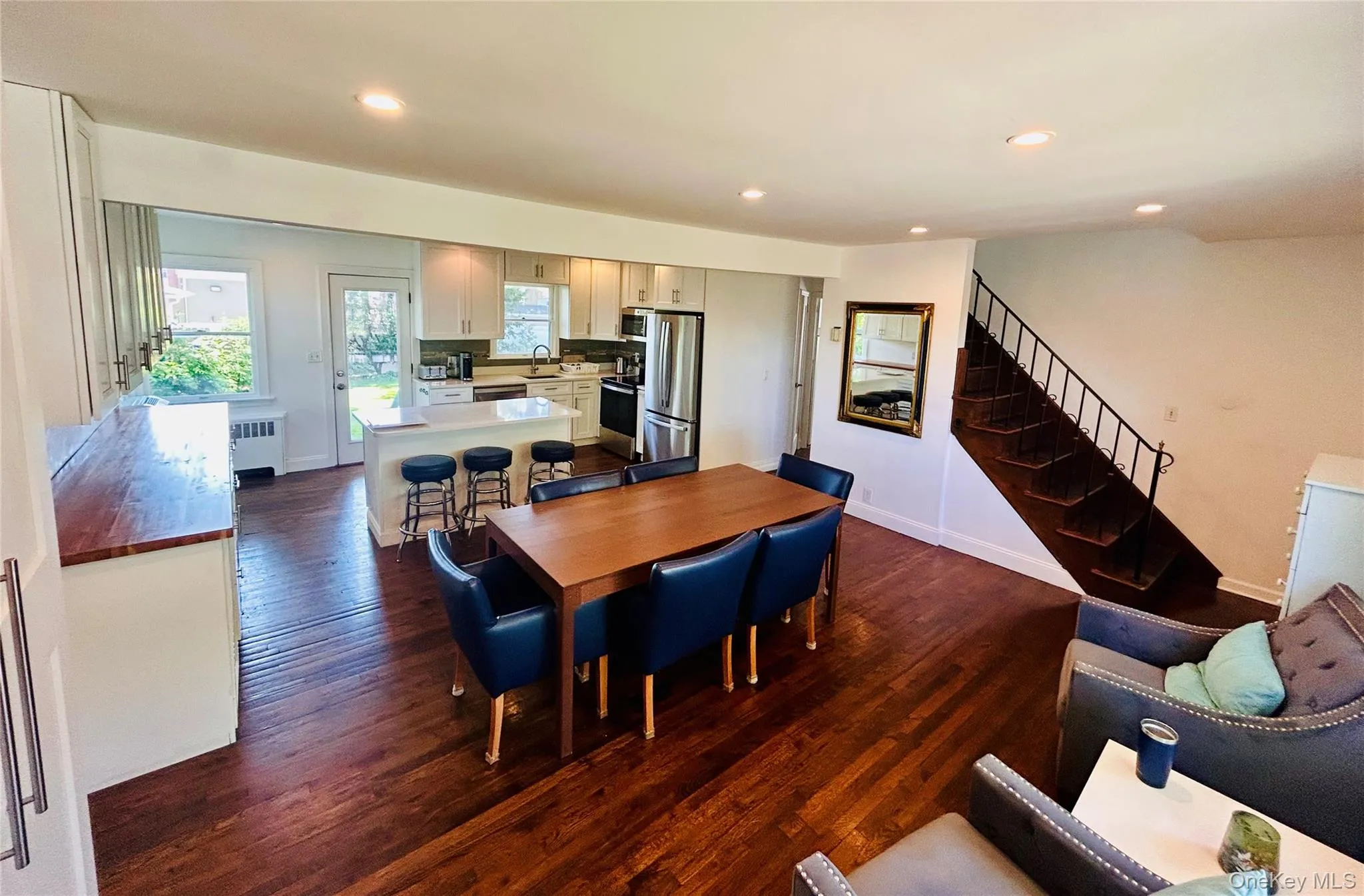 156 Moore Avenue, Oyster Bay, NY, 5 Bedrooms Bedrooms, 7 Rooms Rooms,3 BathroomsBathrooms,Residential,For Rent,Moore,0,1007833 156 Moore Avenue, Oyster Bay, NY, 5 Bedrooms Bedrooms, 7 Rooms Rooms,3 BathroomsBathrooms,Residential,For Rent,Moore,0,1007833