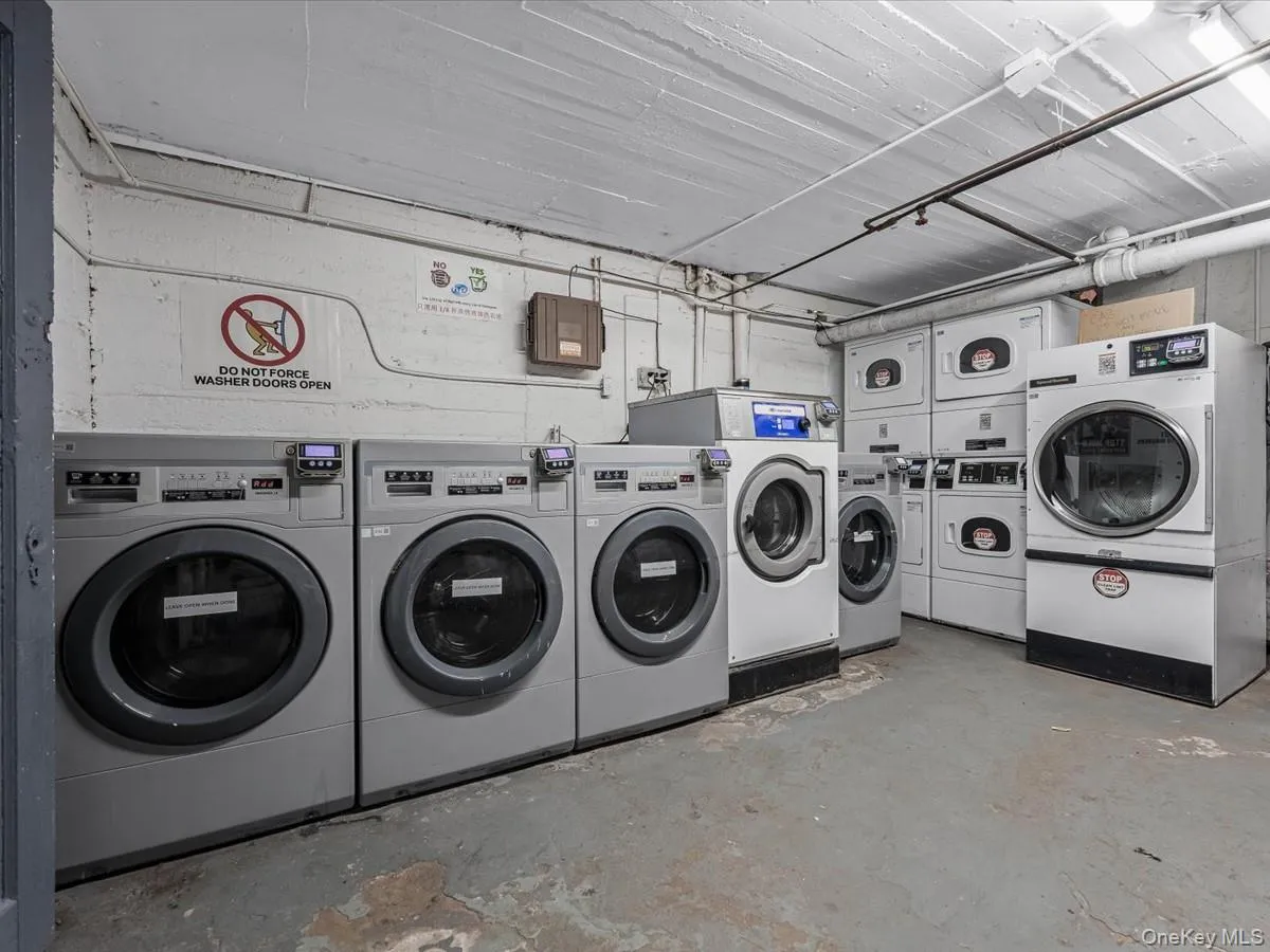 144-44 sanford Avenue, New York, NY, 1 Bedroom Bedrooms, 3 Rooms Rooms,1 BathroomBathrooms,Residential,For Rent,sanford,0,1007835 144-44 sanford Avenue, New York, NY, 1 Bedroom Bedrooms, 3 Rooms Rooms,1 BathroomBathrooms,Residential,For Rent,sanford,0,1007835