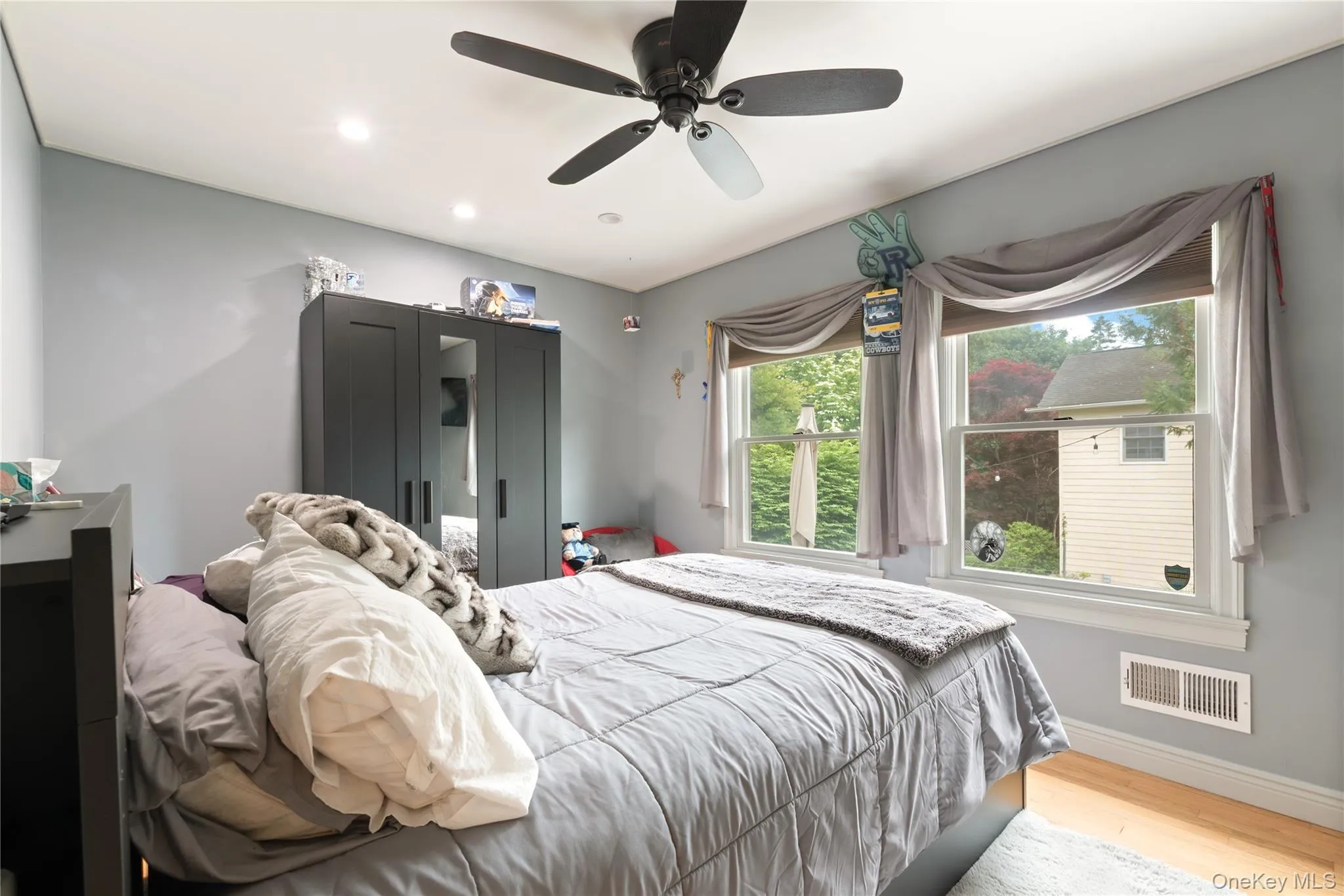 411 Chelsea Road, Greenburgh, NY, 4 Bedrooms Bedrooms, 8 Rooms Rooms,2 BathroomsBathrooms,Residential,For Rent,Chelsea,0,1007841 411 Chelsea Road, Greenburgh, NY, 4 Bedrooms Bedrooms, 8 Rooms Rooms,2 BathroomsBathrooms,Residential,For Rent,Chelsea,0,1007841