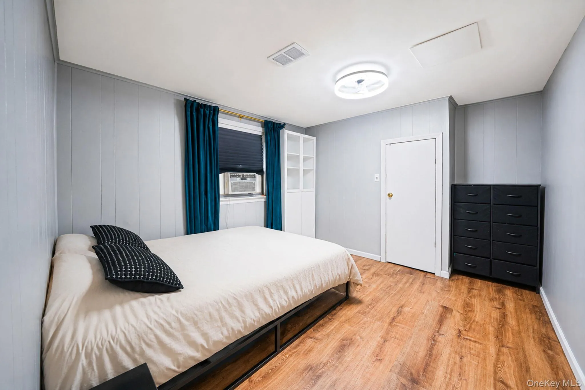 115 Wellington Street, Hempstead, NY, 4 Bedrooms Bedrooms, 10 Rooms Rooms,2 BathroomsBathrooms,Residential,For Rent,Wellington,0,KEY1007844 115 Wellington Street, Hempstead, NY, 4 Bedrooms Bedrooms, 10 Rooms Rooms,2 BathroomsBathrooms,Residential,For Rent,Wellington,0,KEY1007844