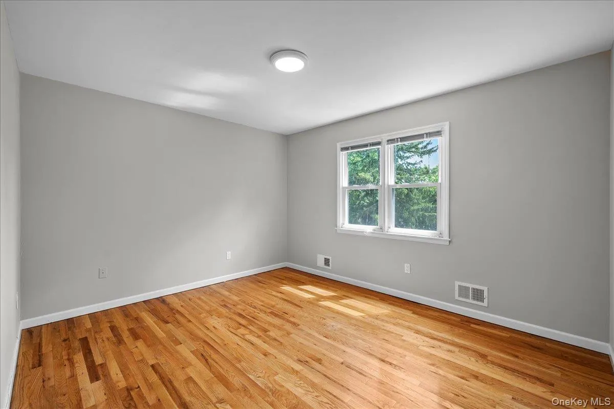 49 Chatsworth Avenue, Mamaroneck, NY, 4 Bedrooms Bedrooms, 11 Rooms Rooms,3 BathroomsBathrooms,Residential Lease,For Rent,Chatsworth,0,1007851 49 Chatsworth Avenue, Mamaroneck, NY, 4 Bedrooms Bedrooms, 11 Rooms Rooms,3 BathroomsBathrooms,Residential Lease,For Rent,Chatsworth,0,1007851
