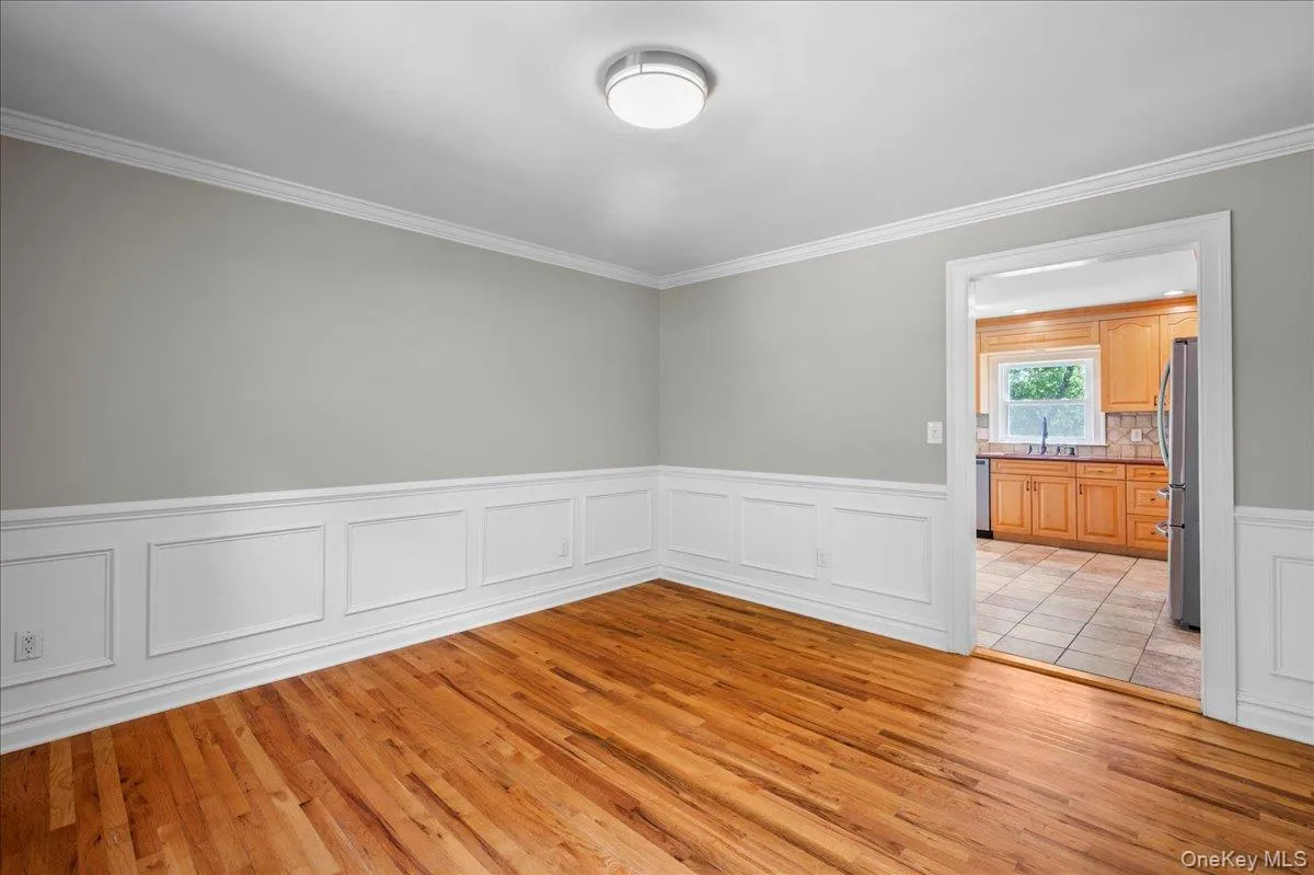 49 Chatsworth Avenue, Mamaroneck, NY, 4 Bedrooms Bedrooms, 11 Rooms Rooms,3 BathroomsBathrooms,Residential Lease,For Rent,Chatsworth,0,1007851 49 Chatsworth Avenue, Mamaroneck, NY, 4 Bedrooms Bedrooms, 11 Rooms Rooms,3 BathroomsBathrooms,Residential Lease,For Rent,Chatsworth,0,1007851