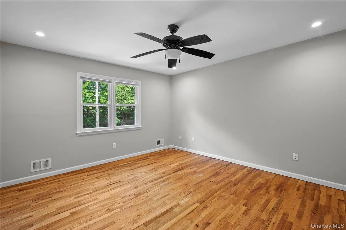 49 Chatsworth Avenue, Mamaroneck, NY, 4 Bedrooms Bedrooms, 11 Rooms Rooms,3 BathroomsBathrooms,Residential Lease,For Rent,Chatsworth,0,1007851 49 Chatsworth Avenue, Mamaroneck, NY, 4 Bedrooms Bedrooms, 11 Rooms Rooms,3 BathroomsBathrooms,Residential Lease,For Rent,Chatsworth,0,1007851
