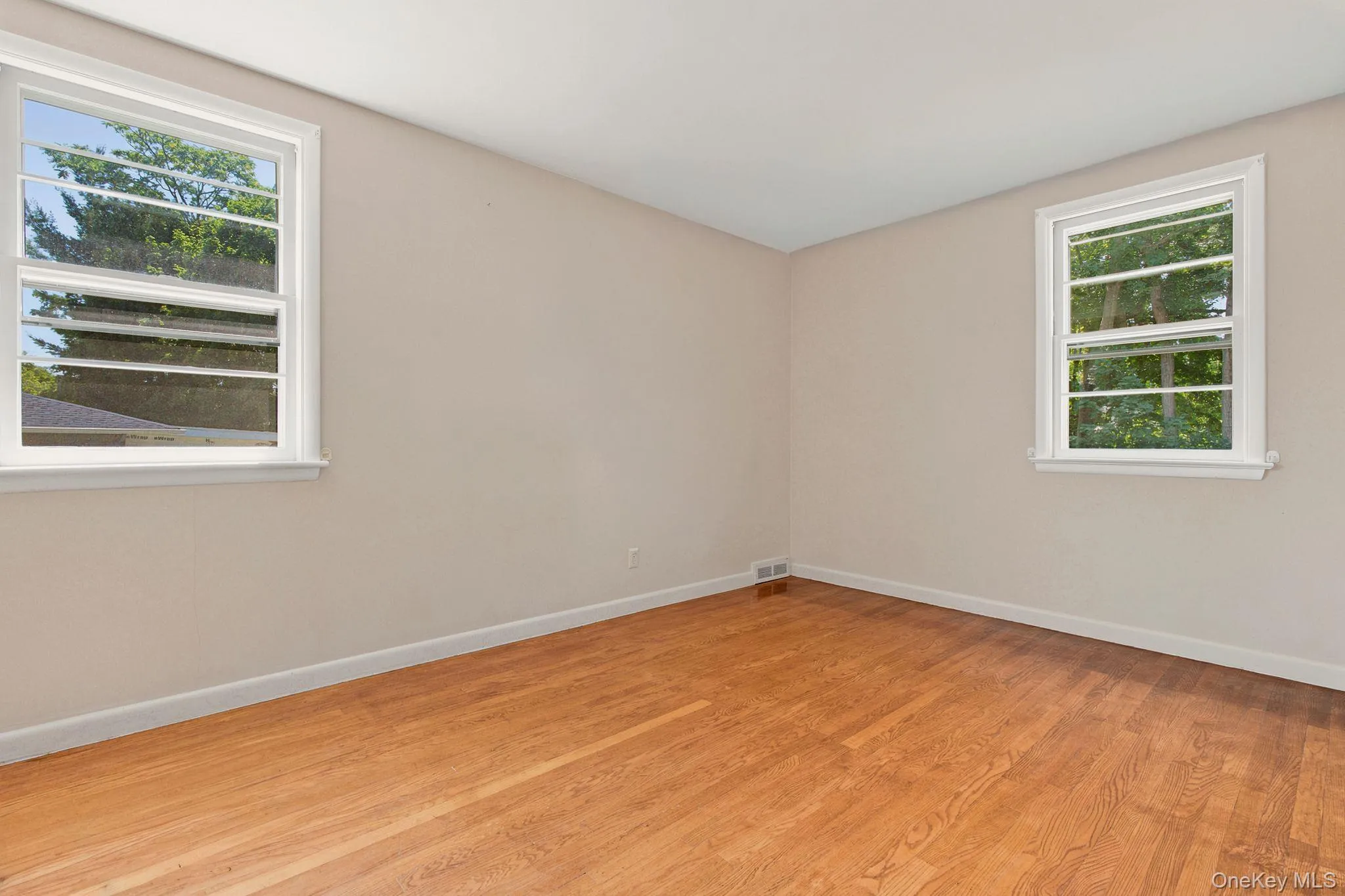 13 Osborne Road, Poughkeepsie, NY, 3 Bedrooms Bedrooms, 7 Rooms Rooms,2 BathroomsBathrooms,Residential,For Rent,Osborne,0,1007852 13 Osborne Road, Poughkeepsie, NY, 3 Bedrooms Bedrooms, 7 Rooms Rooms,2 BathroomsBathrooms,Residential,For Rent,Osborne,0,1007852