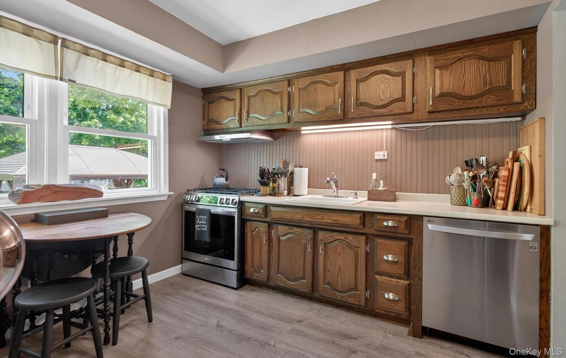 137 Ketay Drive, Huntington, NY, 3 Bedrooms Bedrooms, 7 Rooms Rooms,1 BathroomBathrooms,Residential,For Rent,Ketay,0,1007853 137 Ketay Drive, Huntington, NY, 3 Bedrooms Bedrooms, 7 Rooms Rooms,1 BathroomBathrooms,Residential,For Rent,Ketay,0,1007853
