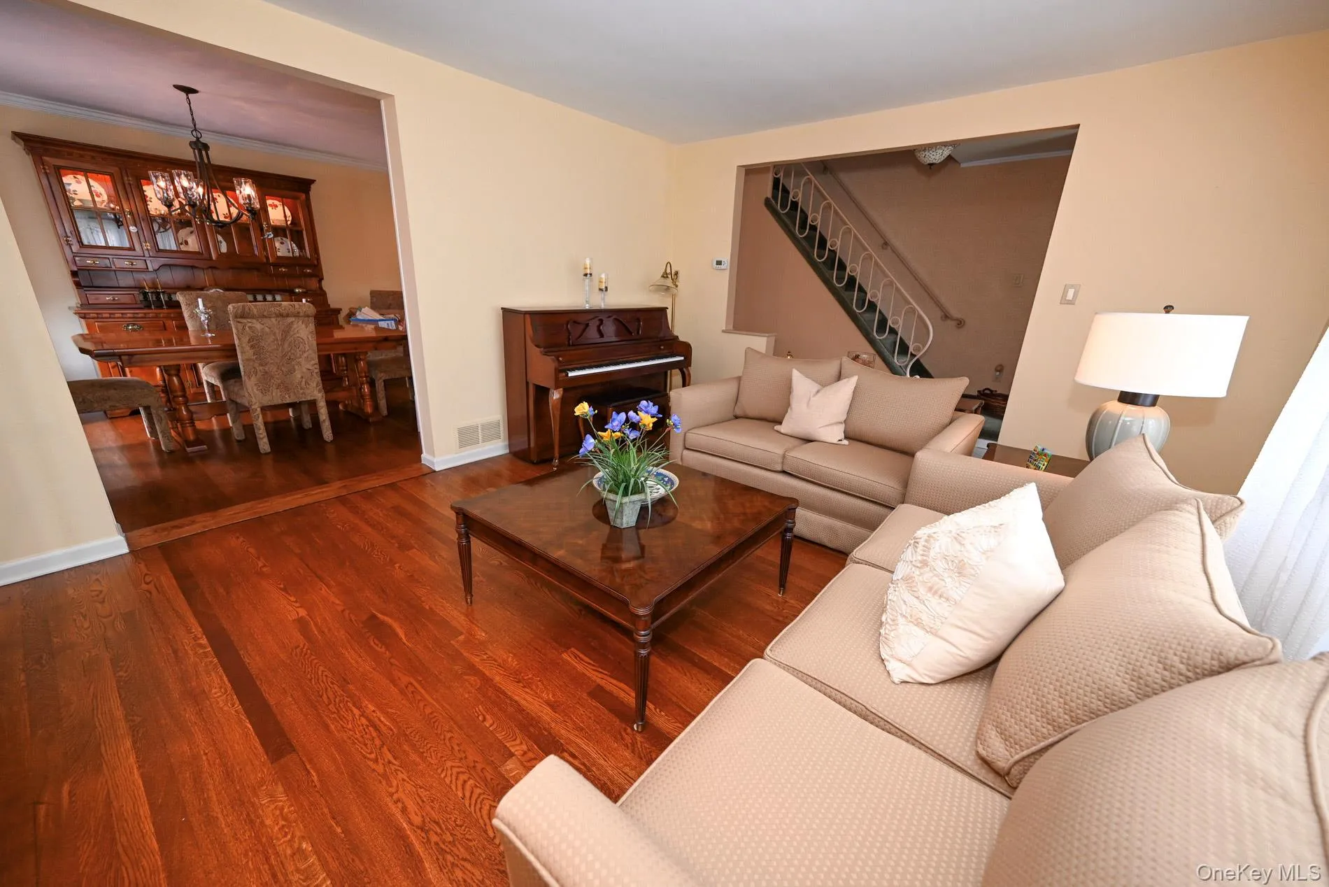 1006 Glen Drive, Hempstead, NY, 4 Bedrooms Bedrooms, 10 Rooms Rooms,2 BathroomsBathrooms,Residential,For Rent,Glen,0,1007855 1006 Glen Drive, Hempstead, NY, 4 Bedrooms Bedrooms, 10 Rooms Rooms,2 BathroomsBathrooms,Residential,For Rent,Glen,0,1007855