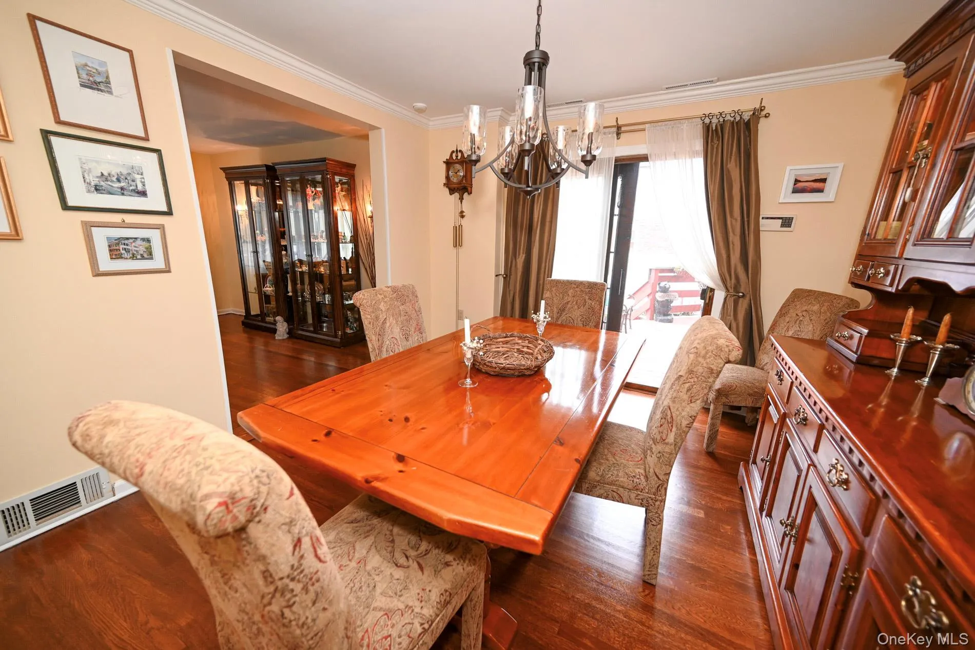 1006 Glen Drive, Hempstead, NY, 4 Bedrooms Bedrooms, 10 Rooms Rooms,2 BathroomsBathrooms,Residential,For Rent,Glen,0,1007855 1006 Glen Drive, Hempstead, NY, 4 Bedrooms Bedrooms, 10 Rooms Rooms,2 BathroomsBathrooms,Residential,For Rent,Glen,0,1007855