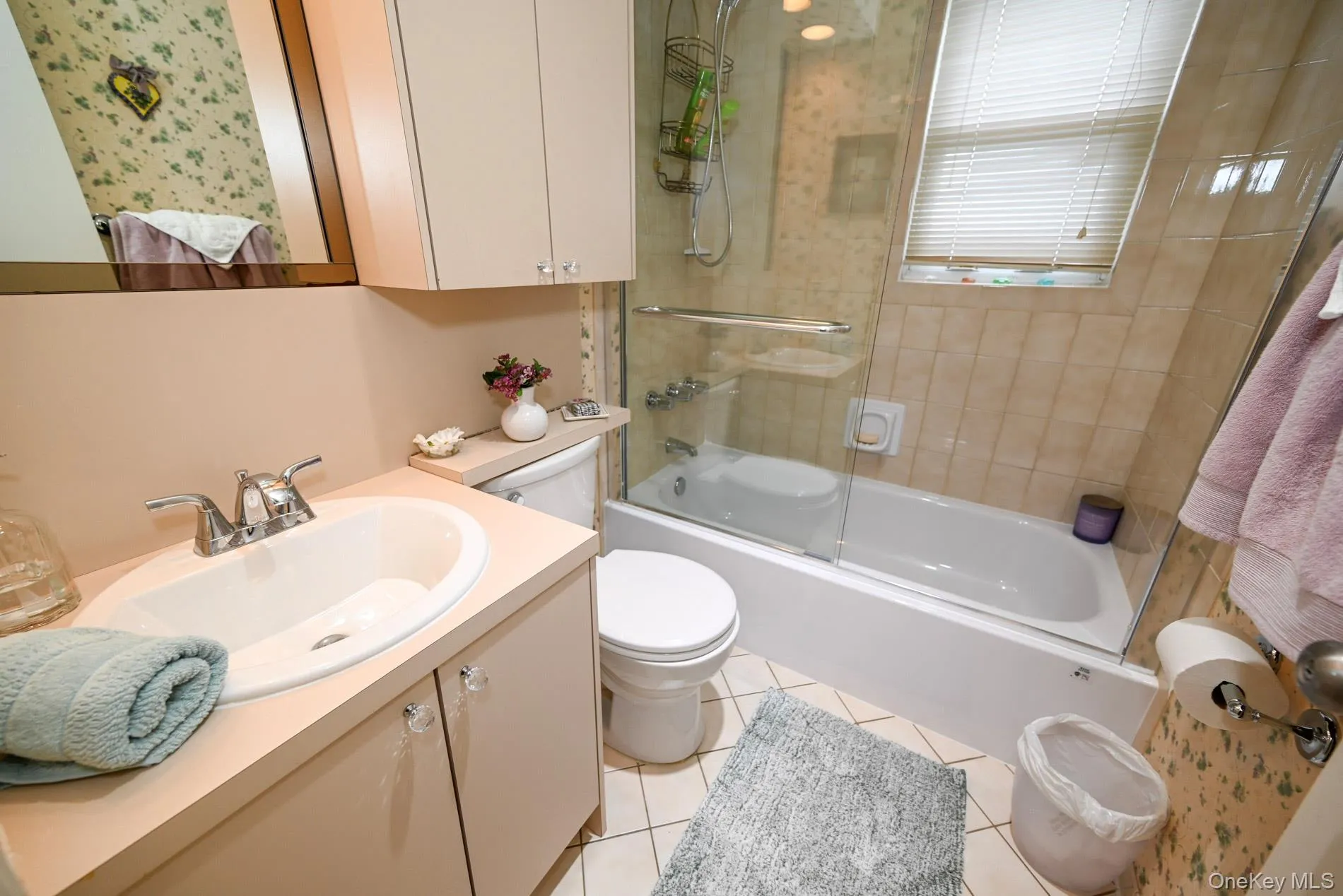 1006 Glen Drive, Hempstead, NY, 4 Bedrooms Bedrooms, 10 Rooms Rooms,2 BathroomsBathrooms,Residential,For Rent,Glen,0,1007855 1006 Glen Drive, Hempstead, NY, 4 Bedrooms Bedrooms, 10 Rooms Rooms,2 BathroomsBathrooms,Residential,For Rent,Glen,0,1007855