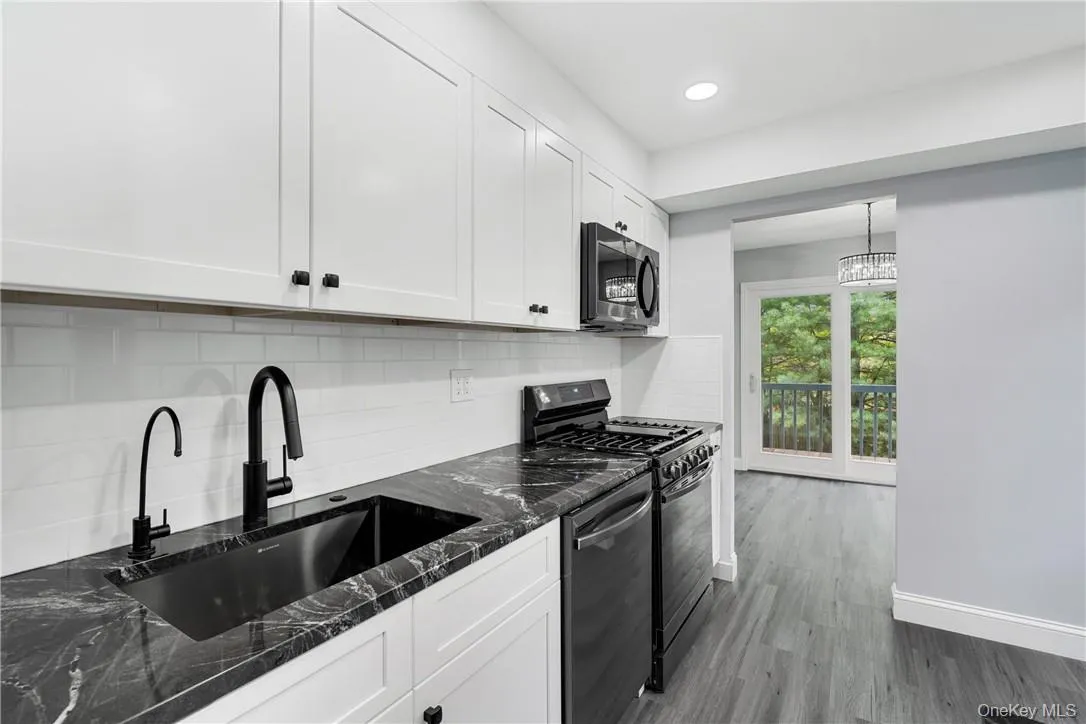 25 Barker Street, Mount Kisco, NY, 2 Bedrooms Bedrooms, 6 Rooms Rooms,2 BathroomsBathrooms,Residential Lease,For Rent,Barker,0,1007859 25 Barker Street, Mount Kisco, NY, 2 Bedrooms Bedrooms, 6 Rooms Rooms,2 BathroomsBathrooms,Residential Lease,For Rent,Barker,0,1007859