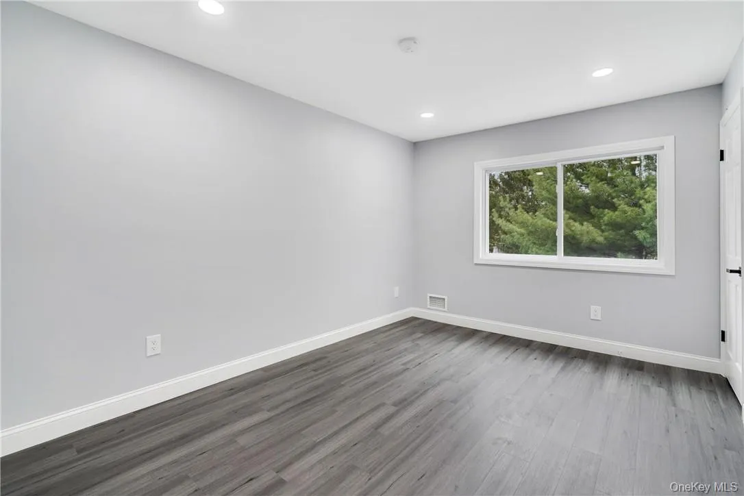 25 Barker Street, Mount Kisco, NY, 2 Bedrooms Bedrooms, 6 Rooms Rooms,2 BathroomsBathrooms,Residential Lease,For Rent,Barker,0,1007859 25 Barker Street, Mount Kisco, NY, 2 Bedrooms Bedrooms, 6 Rooms Rooms,2 BathroomsBathrooms,Residential Lease,For Rent,Barker,0,1007859