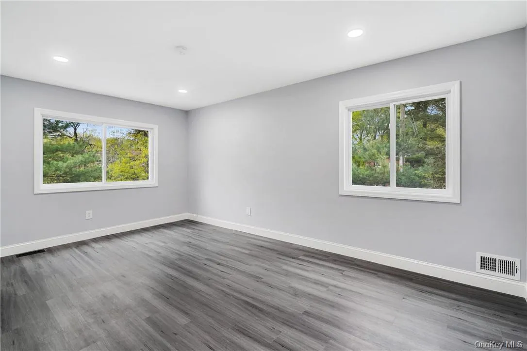 25 Barker Street, Mount Kisco, NY, 2 Bedrooms Bedrooms, 6 Rooms Rooms,2 BathroomsBathrooms,Residential Lease,For Rent,Barker,0,1007859 25 Barker Street, Mount Kisco, NY, 2 Bedrooms Bedrooms, 6 Rooms Rooms,2 BathroomsBathrooms,Residential Lease,For Rent,Barker,0,1007859