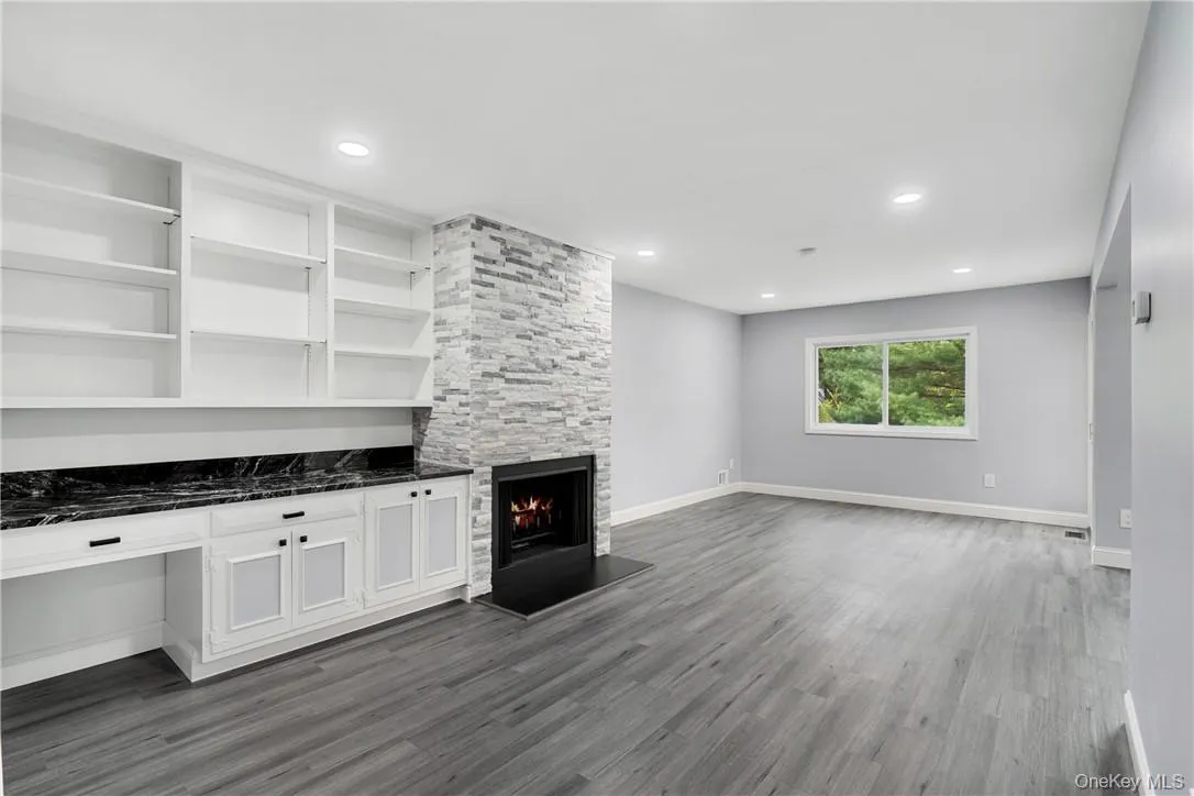 25 Barker Street, Mount Kisco, NY, 2 Bedrooms Bedrooms, 6 Rooms Rooms,2 BathroomsBathrooms,Residential Lease,For Rent,Barker,0,1007859 25 Barker Street, Mount Kisco, NY, 2 Bedrooms Bedrooms, 6 Rooms Rooms,2 BathroomsBathrooms,Residential Lease,For Rent,Barker,0,1007859