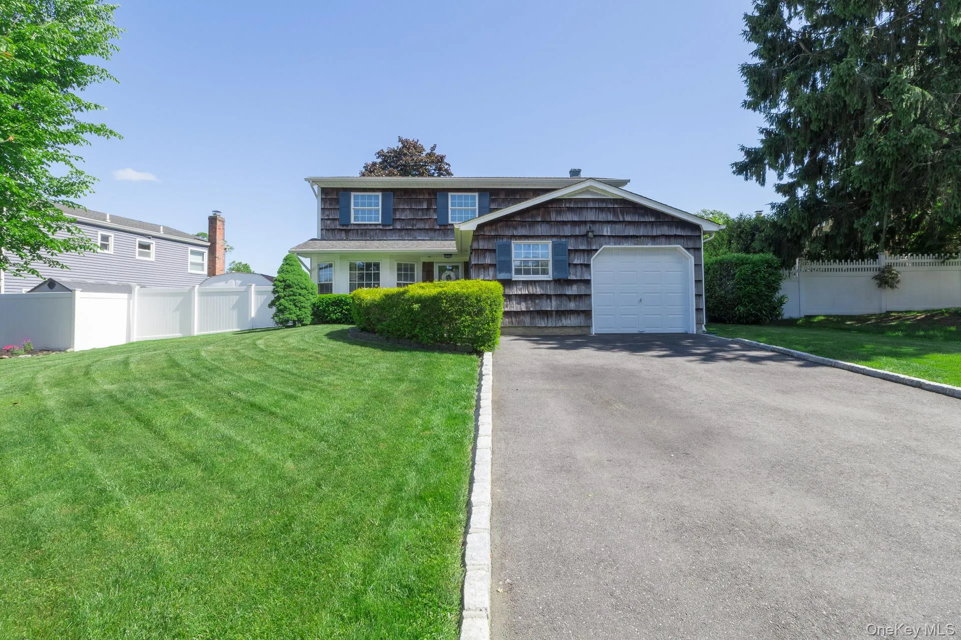 29 Beaumont Lane, Brookhaven, NY, 5 Bedrooms Bedrooms, 11 Rooms Rooms,3 BathroomsBathrooms,Residential,For Rent,Beaumont,0,1007860 29 Beaumont Lane, Brookhaven, NY, 5 Bedrooms Bedrooms, 11 Rooms Rooms,3 BathroomsBathrooms,Residential,For Rent,Beaumont,0,1007860