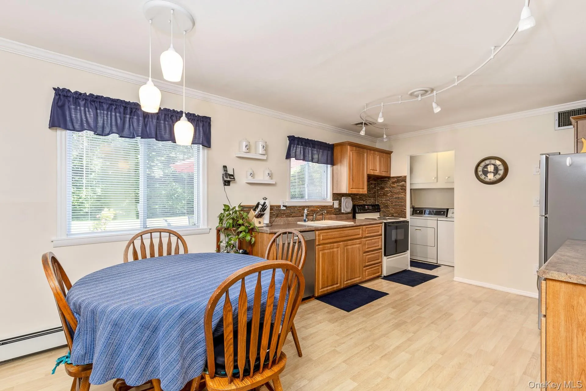 29 Beaumont Lane, Brookhaven, NY, 5 Bedrooms Bedrooms, 11 Rooms Rooms,3 BathroomsBathrooms,Residential,For Rent,Beaumont,0,1007860 29 Beaumont Lane, Brookhaven, NY, 5 Bedrooms Bedrooms, 11 Rooms Rooms,3 BathroomsBathrooms,Residential,For Rent,Beaumont,0,1007860