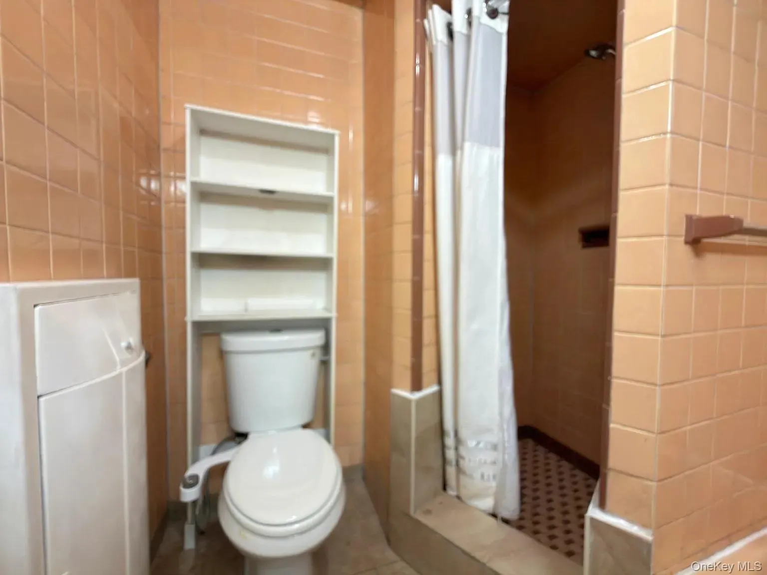 18 Bedford Avenue, Thompson, NY, 3 Bedrooms Bedrooms, 6 Rooms Rooms,1 BathroomBathrooms,Residential Lease,For Rent,Bedford,0,1007866 18 Bedford Avenue, Thompson, NY, 3 Bedrooms Bedrooms, 6 Rooms Rooms,1 BathroomBathrooms,Residential Lease,For Rent,Bedford,0,1007866