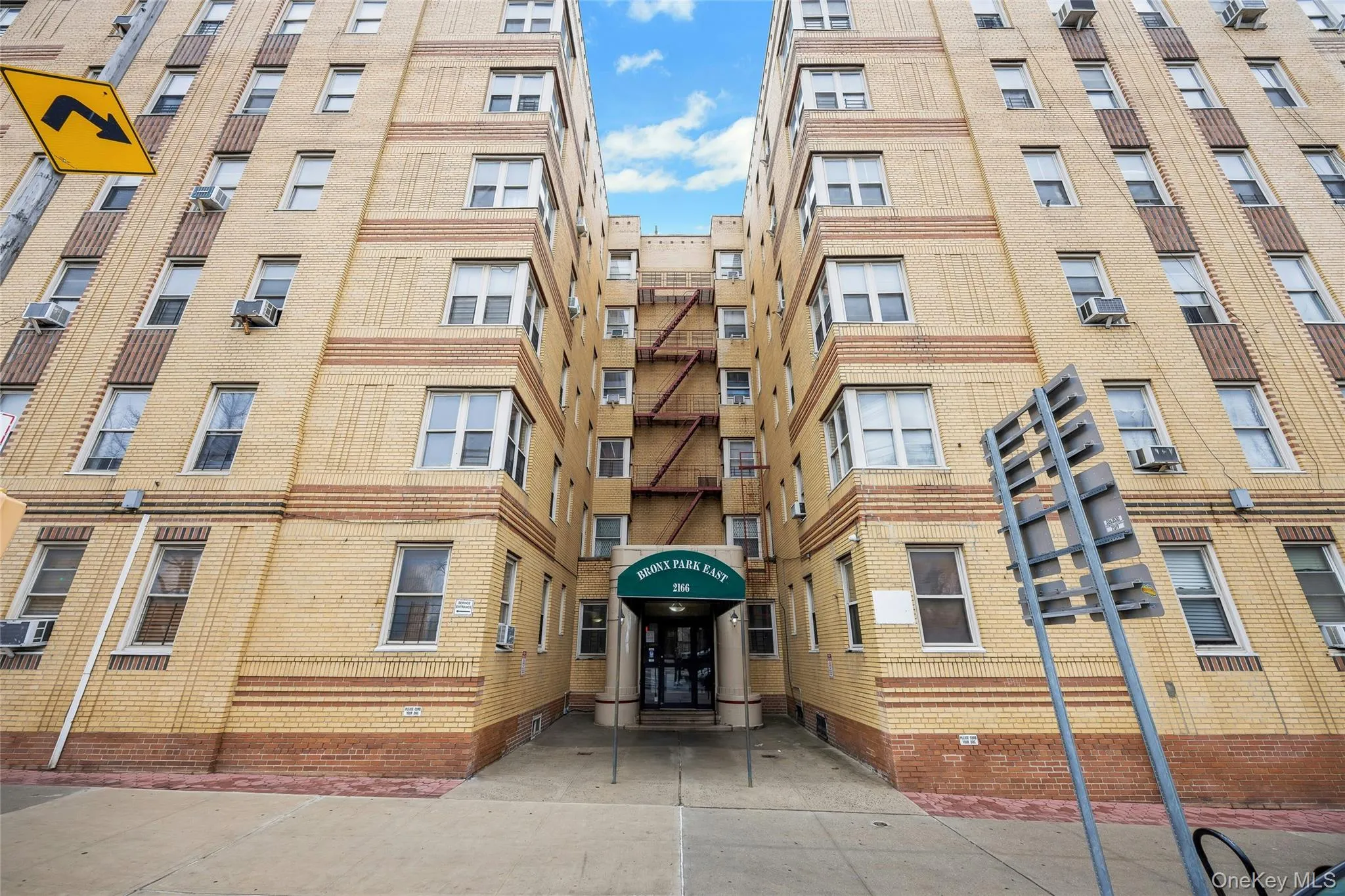 View of apartment building / complex View of apartment building / complex
