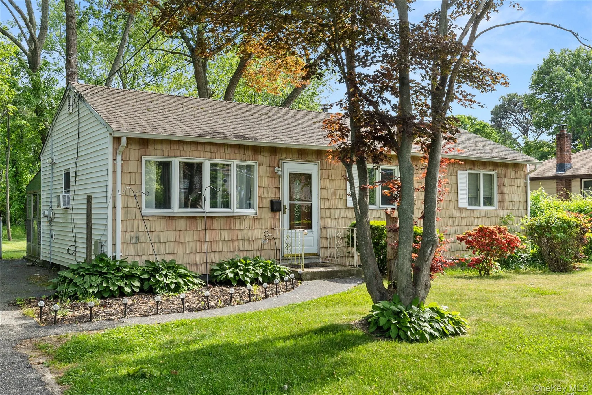 70 Lakeland Street, Islip, NY, 3 Bedrooms Bedrooms, 6 Rooms Rooms,1 BathroomBathrooms,Residential,For Rent,Lakeland,0,1007871 70 Lakeland Street, Islip, NY, 3 Bedrooms Bedrooms, 6 Rooms Rooms,1 BathroomBathrooms,Residential,For Rent,Lakeland,0,1007871