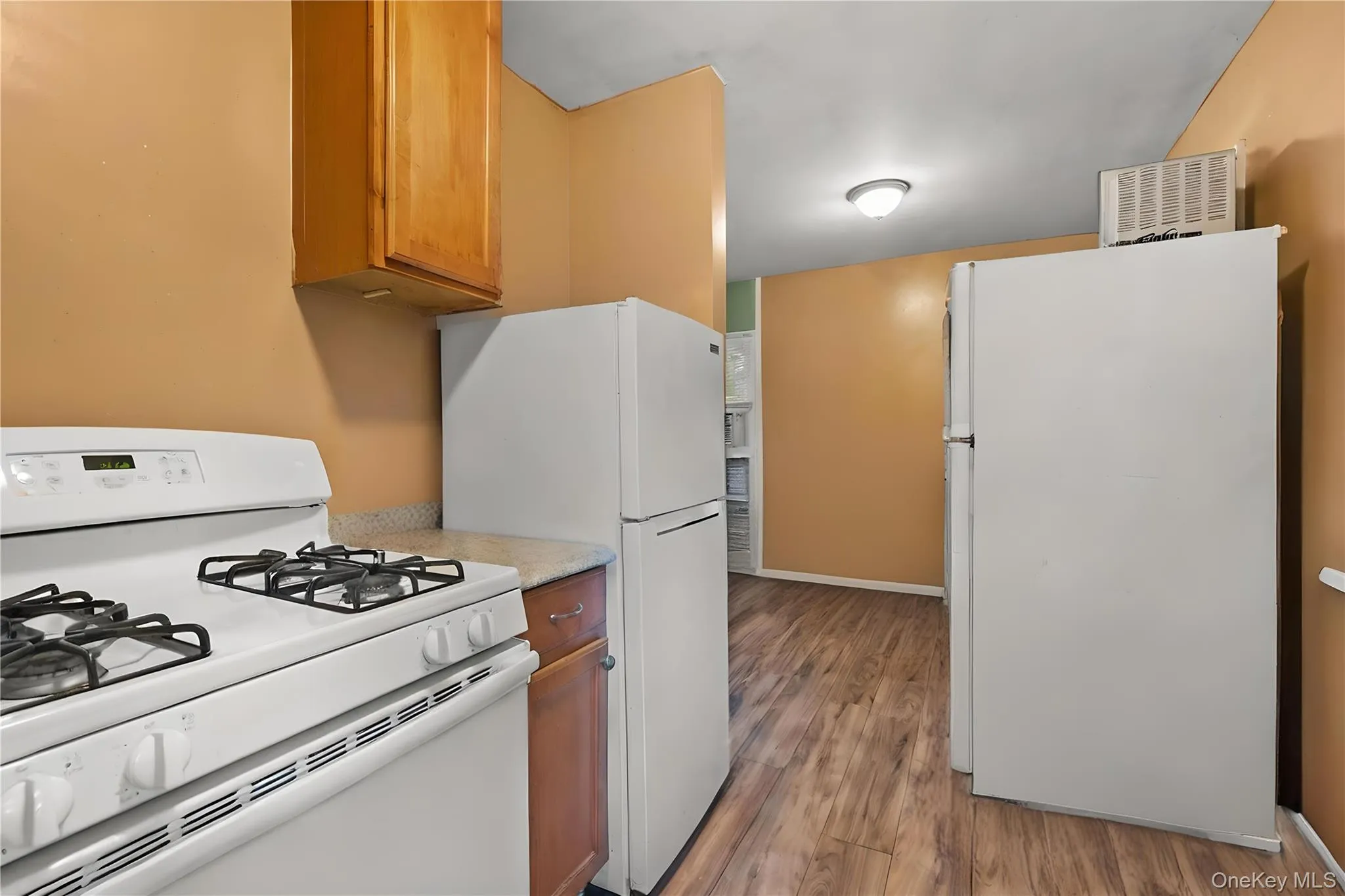 70 Lakeland Street, Islip, NY, 3 Bedrooms Bedrooms, 6 Rooms Rooms,1 BathroomBathrooms,Residential,For Rent,Lakeland,0,1007871 70 Lakeland Street, Islip, NY, 3 Bedrooms Bedrooms, 6 Rooms Rooms,1 BathroomBathrooms,Residential,For Rent,Lakeland,0,1007871