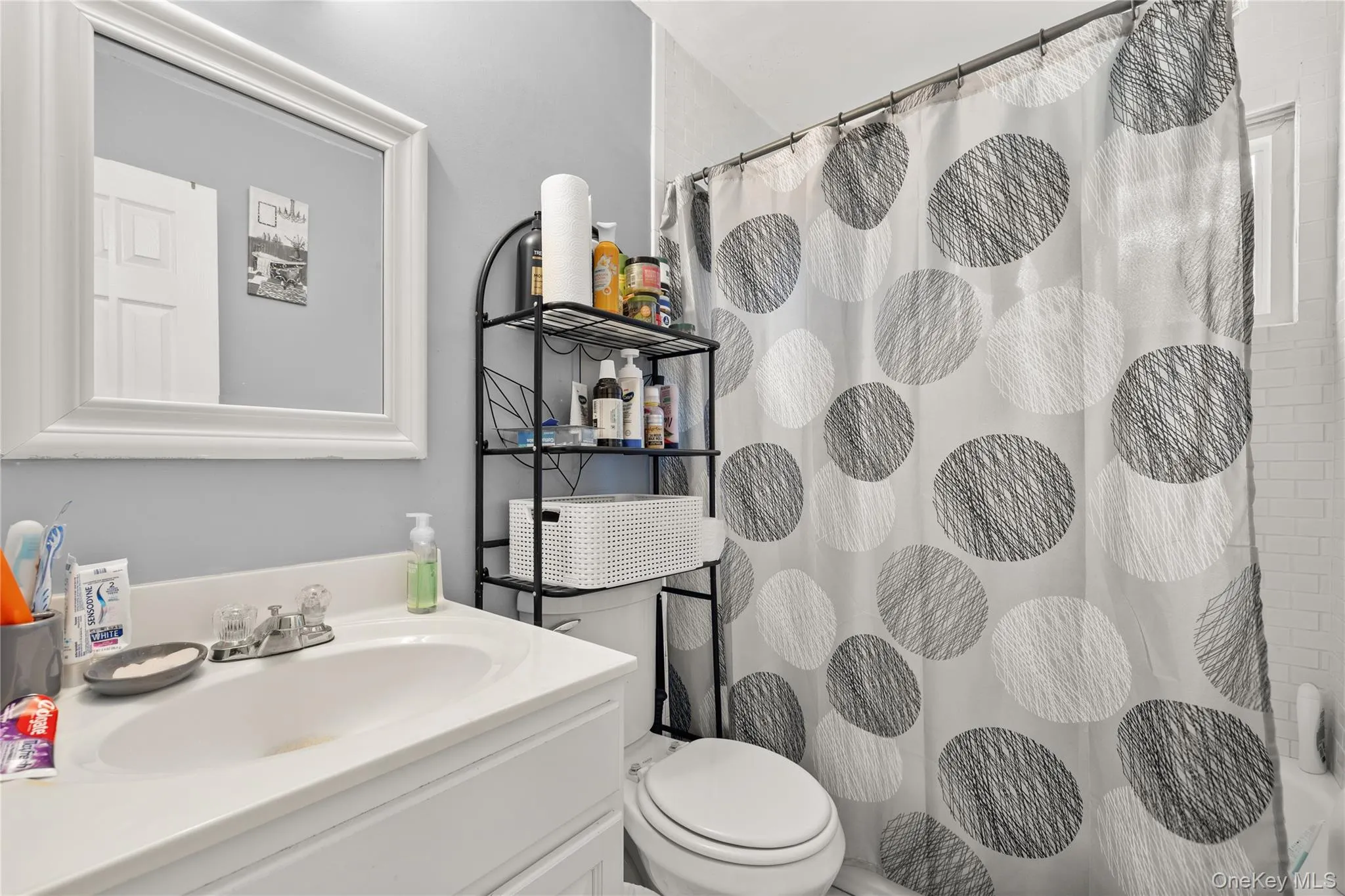 70 Lakeland Street, Islip, NY, 3 Bedrooms Bedrooms, 6 Rooms Rooms,1 BathroomBathrooms,Residential,For Rent,Lakeland,0,1007871 70 Lakeland Street, Islip, NY, 3 Bedrooms Bedrooms, 6 Rooms Rooms,1 BathroomBathrooms,Residential,For Rent,Lakeland,0,1007871