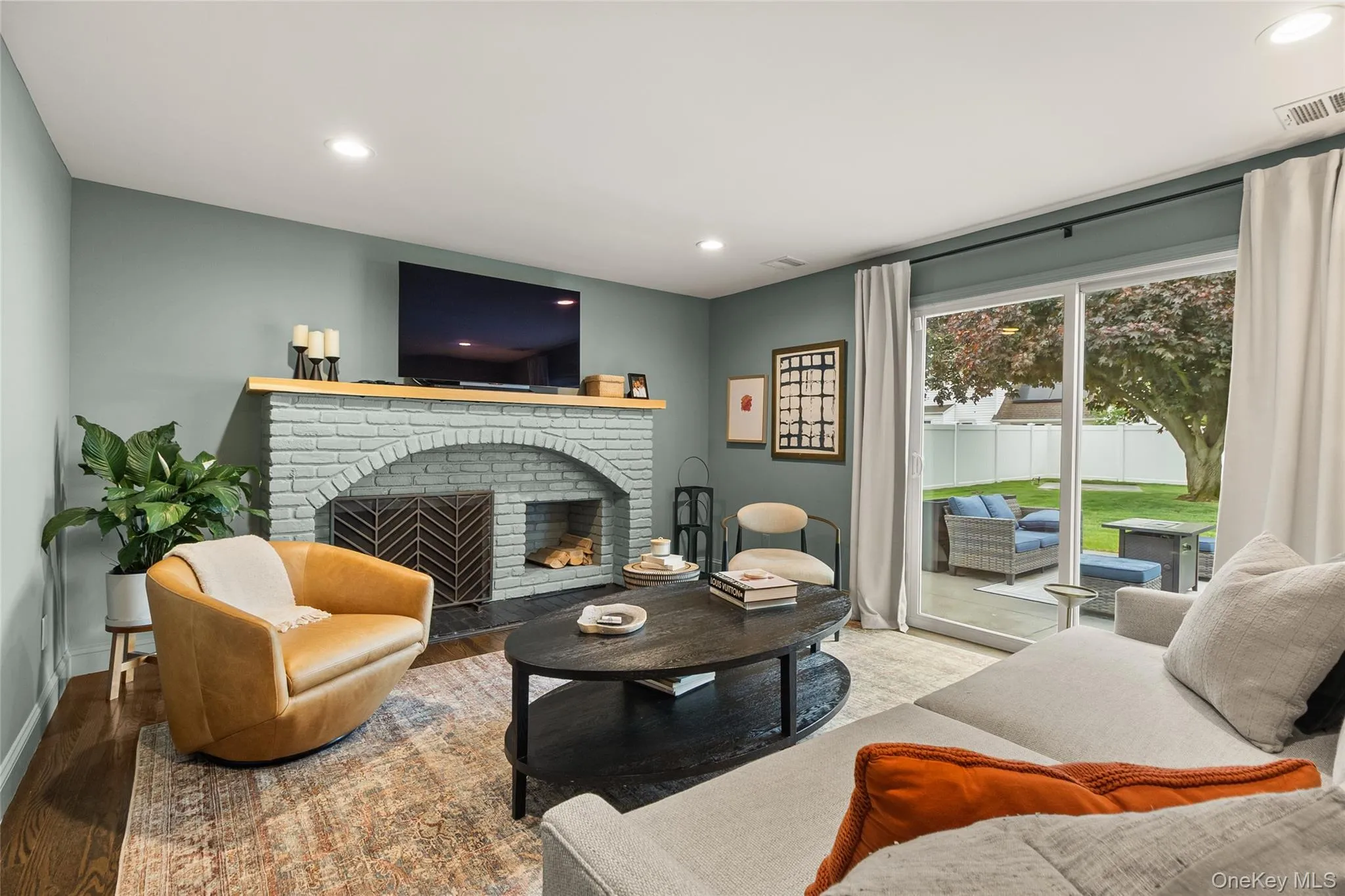 1957 Jackson Avenue, Islip, NY, 4 Bedrooms Bedrooms, 8 Rooms Rooms,2 BathroomsBathrooms,Residential,For Rent,Jackson,0,1007878 1957 Jackson Avenue, Islip, NY, 4 Bedrooms Bedrooms, 8 Rooms Rooms,2 BathroomsBathrooms,Residential,For Rent,Jackson,0,1007878