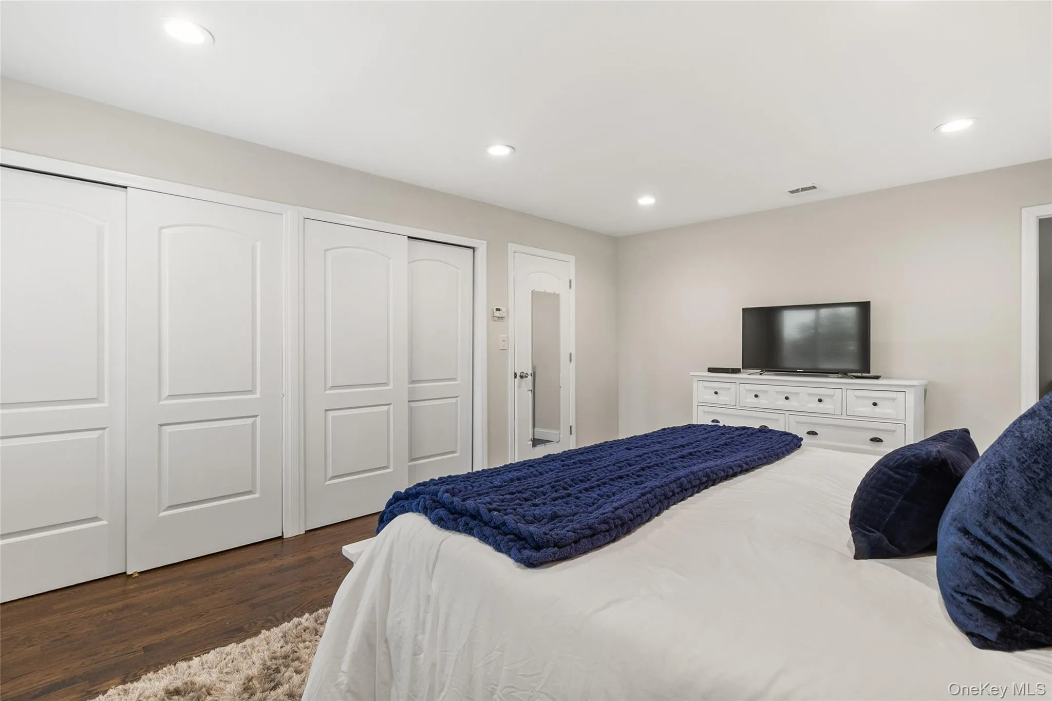 1957 Jackson Avenue, Islip, NY, 4 Bedrooms Bedrooms, 8 Rooms Rooms,2 BathroomsBathrooms,Residential,For Rent,Jackson,0,1007878 1957 Jackson Avenue, Islip, NY, 4 Bedrooms Bedrooms, 8 Rooms Rooms,2 BathroomsBathrooms,Residential,For Rent,Jackson,0,1007878