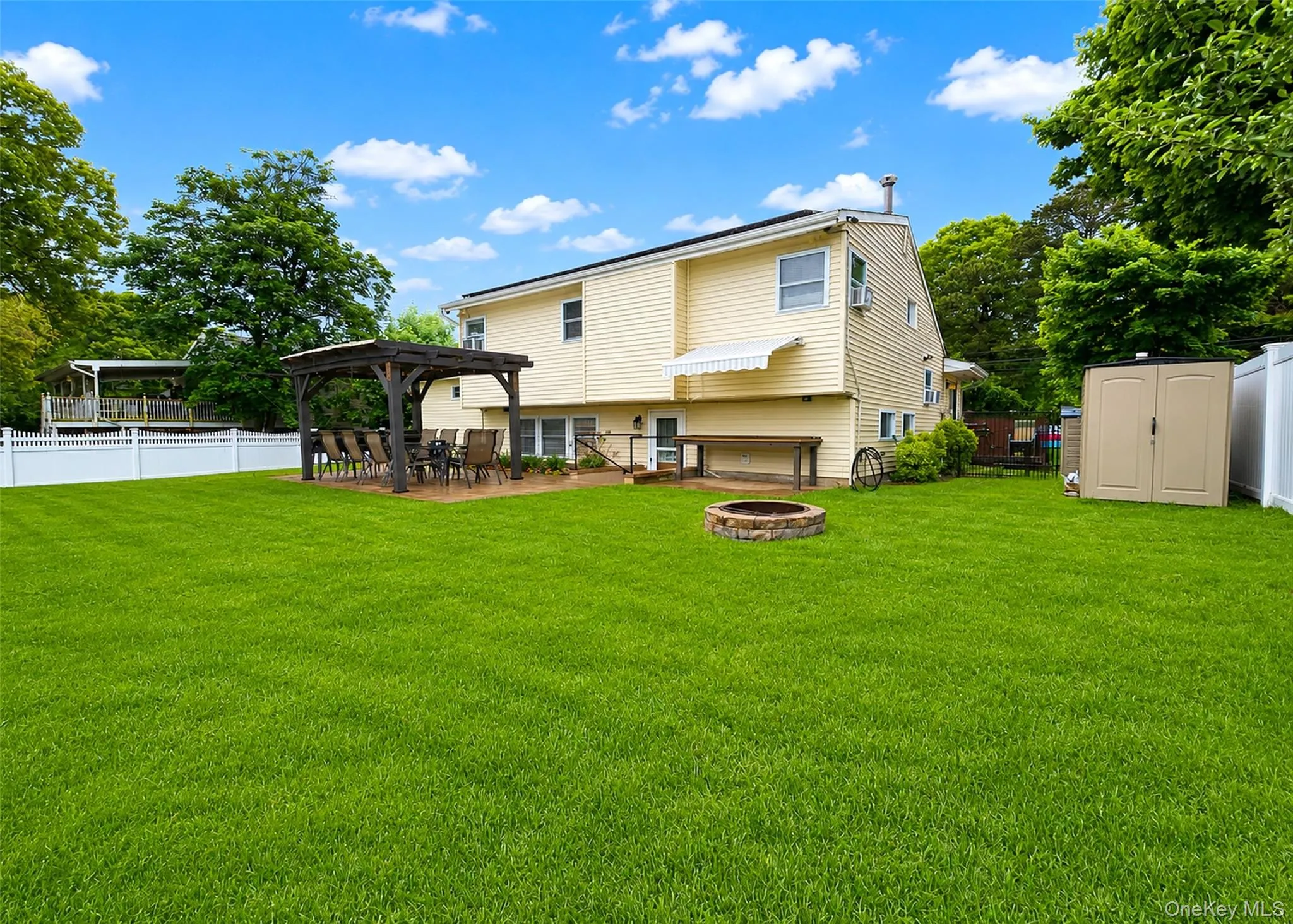 47 Newtown Avenue, Brookhaven, NY, 3 Bedrooms Bedrooms, 6 Rooms Rooms,3 BathroomsBathrooms,Residential,For Rent,Newtown,0,1007882 47 Newtown Avenue, Brookhaven, NY, 3 Bedrooms Bedrooms, 6 Rooms Rooms,3 BathroomsBathrooms,Residential,For Rent,Newtown,0,1007882