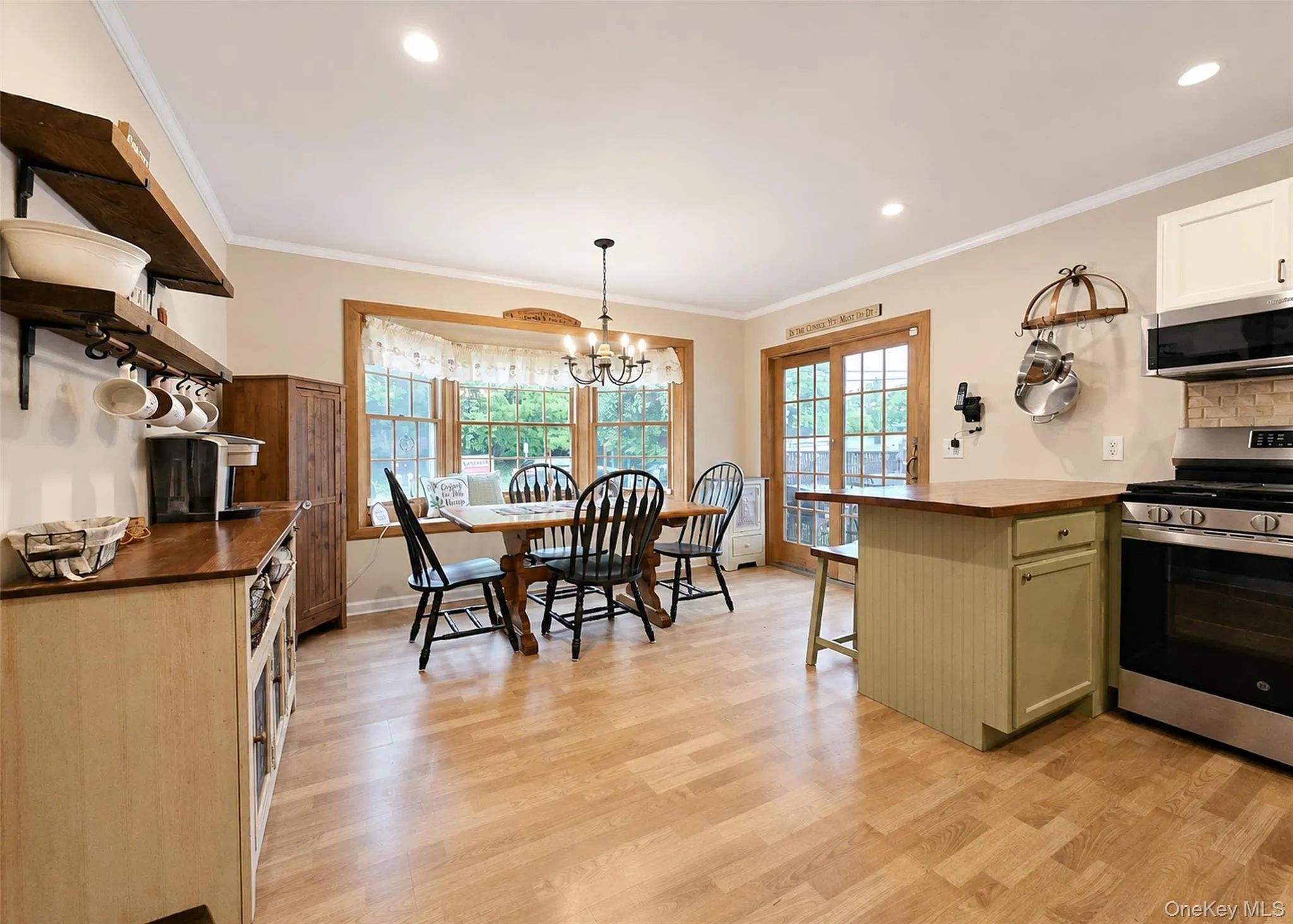 47 Newtown Avenue, Brookhaven, NY, 3 Bedrooms Bedrooms, 6 Rooms Rooms,3 BathroomsBathrooms,Residential,For Rent,Newtown,0,1007882 47 Newtown Avenue, Brookhaven, NY, 3 Bedrooms Bedrooms, 6 Rooms Rooms,3 BathroomsBathrooms,Residential,For Rent,Newtown,0,1007882