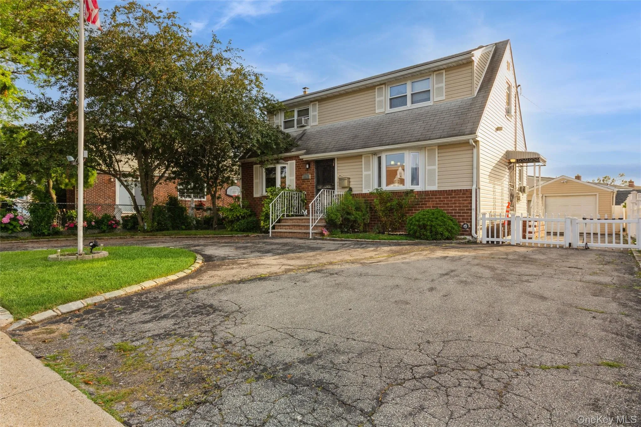 91 Grant Drive, Hempstead, NY, 3 Bedrooms Bedrooms, 6 Rooms Rooms,2 BathroomsBathrooms,Residential,For Rent,Grant,0,1007883 91 Grant Drive, Hempstead, NY, 3 Bedrooms Bedrooms, 6 Rooms Rooms,2 BathroomsBathrooms,Residential,For Rent,Grant,0,1007883