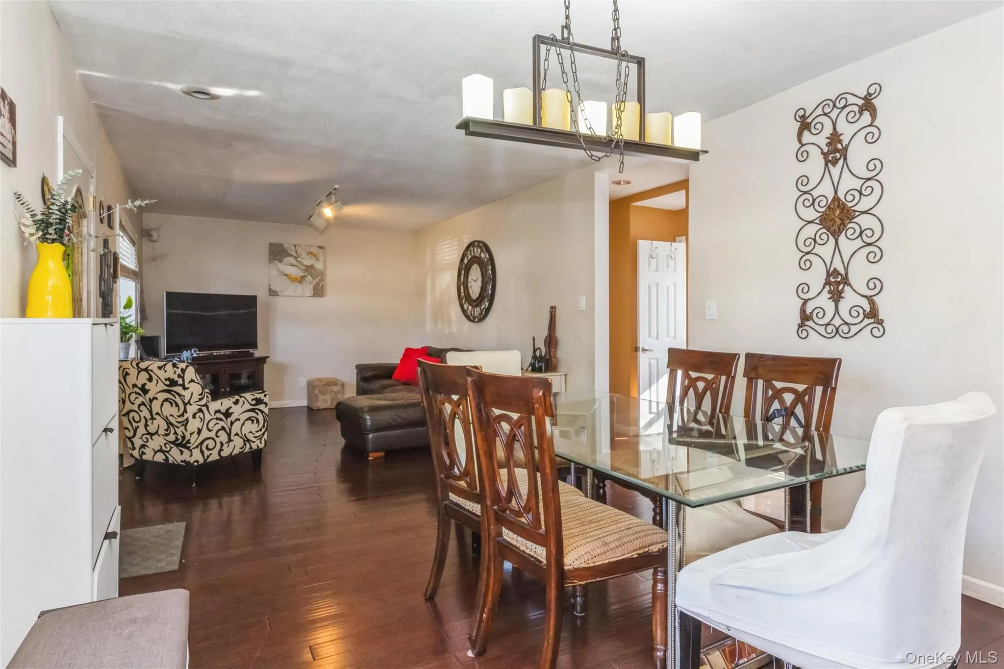 91 Grant Drive, Hempstead, NY, 3 Bedrooms Bedrooms, 6 Rooms Rooms,2 BathroomsBathrooms,Residential,For Rent,Grant,0,1007883 91 Grant Drive, Hempstead, NY, 3 Bedrooms Bedrooms, 6 Rooms Rooms,2 BathroomsBathrooms,Residential,For Rent,Grant,0,1007883