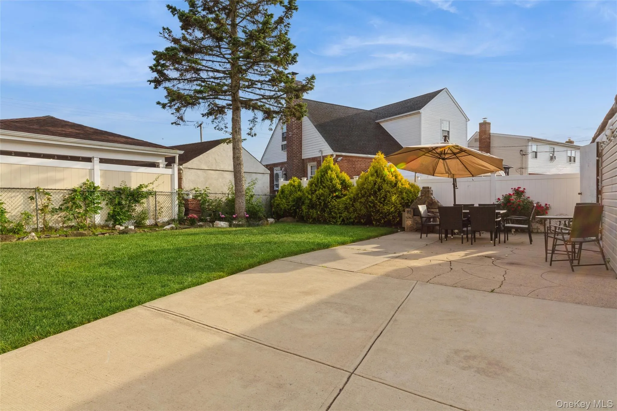 91 Grant Drive, Hempstead, NY, 3 Bedrooms Bedrooms, 6 Rooms Rooms,2 BathroomsBathrooms,Residential,For Rent,Grant,0,1007883 91 Grant Drive, Hempstead, NY, 3 Bedrooms Bedrooms, 6 Rooms Rooms,2 BathroomsBathrooms,Residential,For Rent,Grant,0,1007883