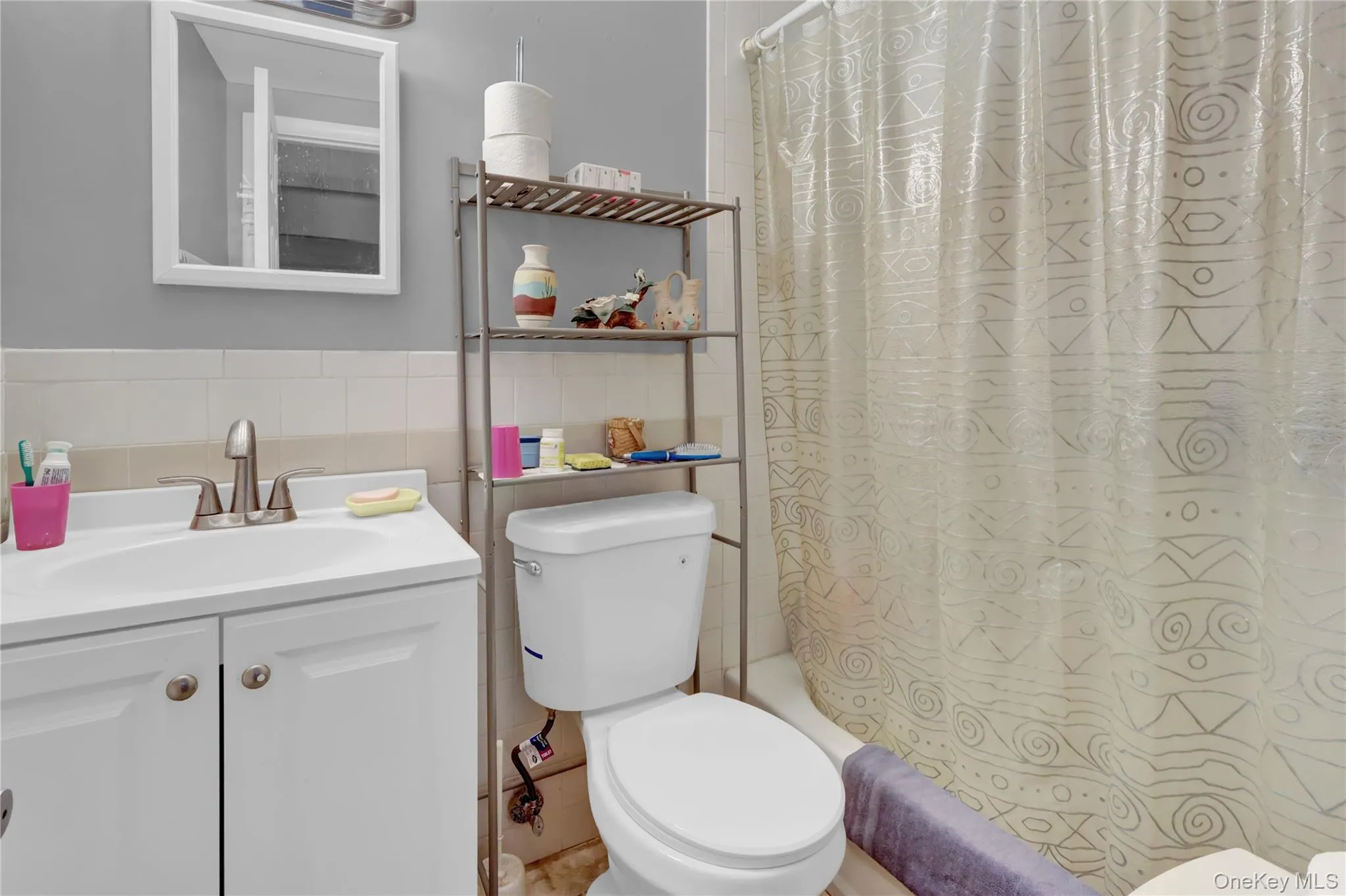 3 Imperial Drive, Brookhaven, NY, 5 Bedrooms Bedrooms, 10 Rooms Rooms,2 BathroomsBathrooms,Residential,For Rent,Imperial,0,1007884 3 Imperial Drive, Brookhaven, NY, 5 Bedrooms Bedrooms, 10 Rooms Rooms,2 BathroomsBathrooms,Residential,For Rent,Imperial,0,1007884