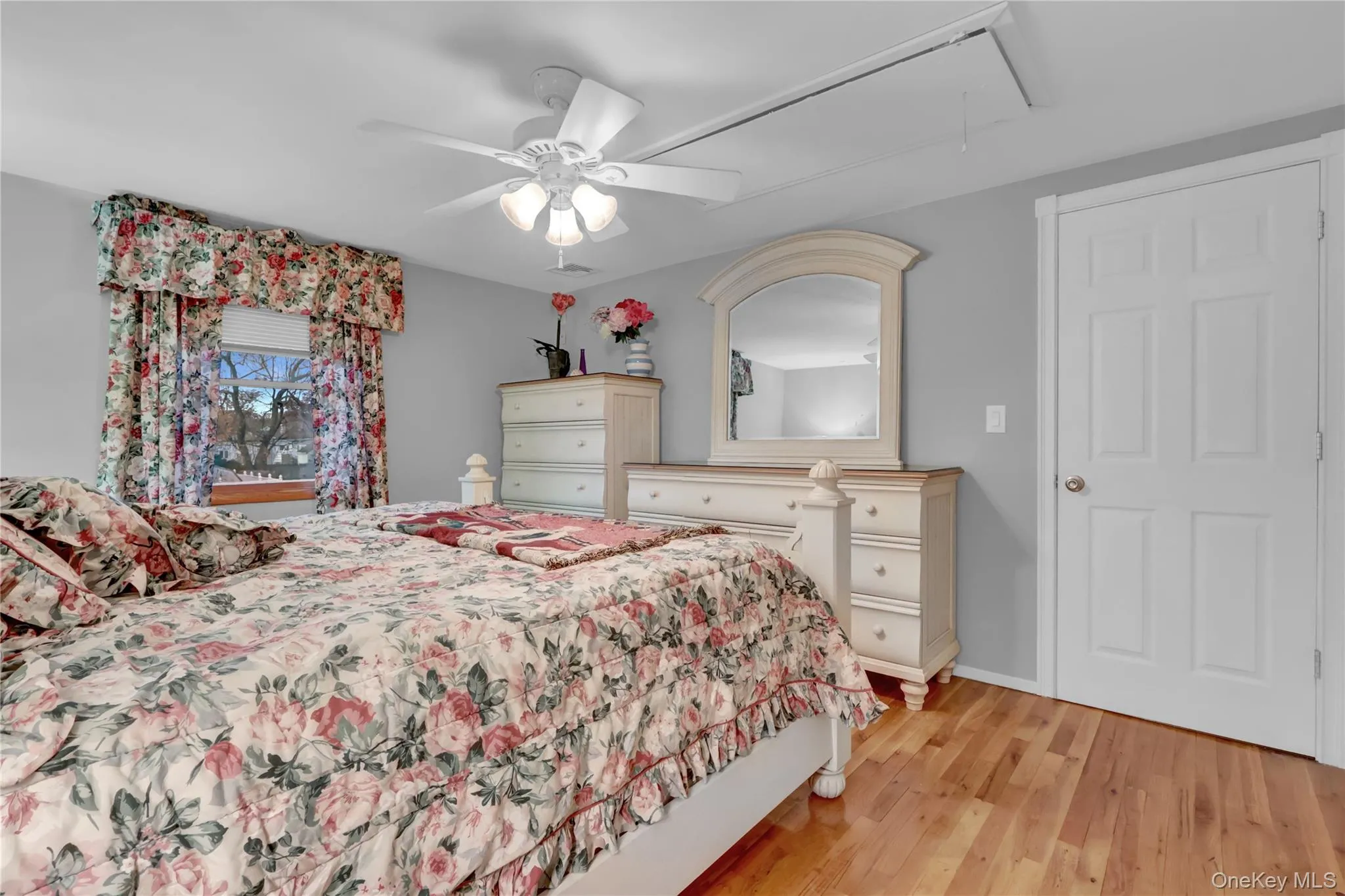 3 Imperial Drive, Brookhaven, NY, 5 Bedrooms Bedrooms, 10 Rooms Rooms,2 BathroomsBathrooms,Residential,For Rent,Imperial,0,1007884 3 Imperial Drive, Brookhaven, NY, 5 Bedrooms Bedrooms, 10 Rooms Rooms,2 BathroomsBathrooms,Residential,For Rent,Imperial,0,1007884