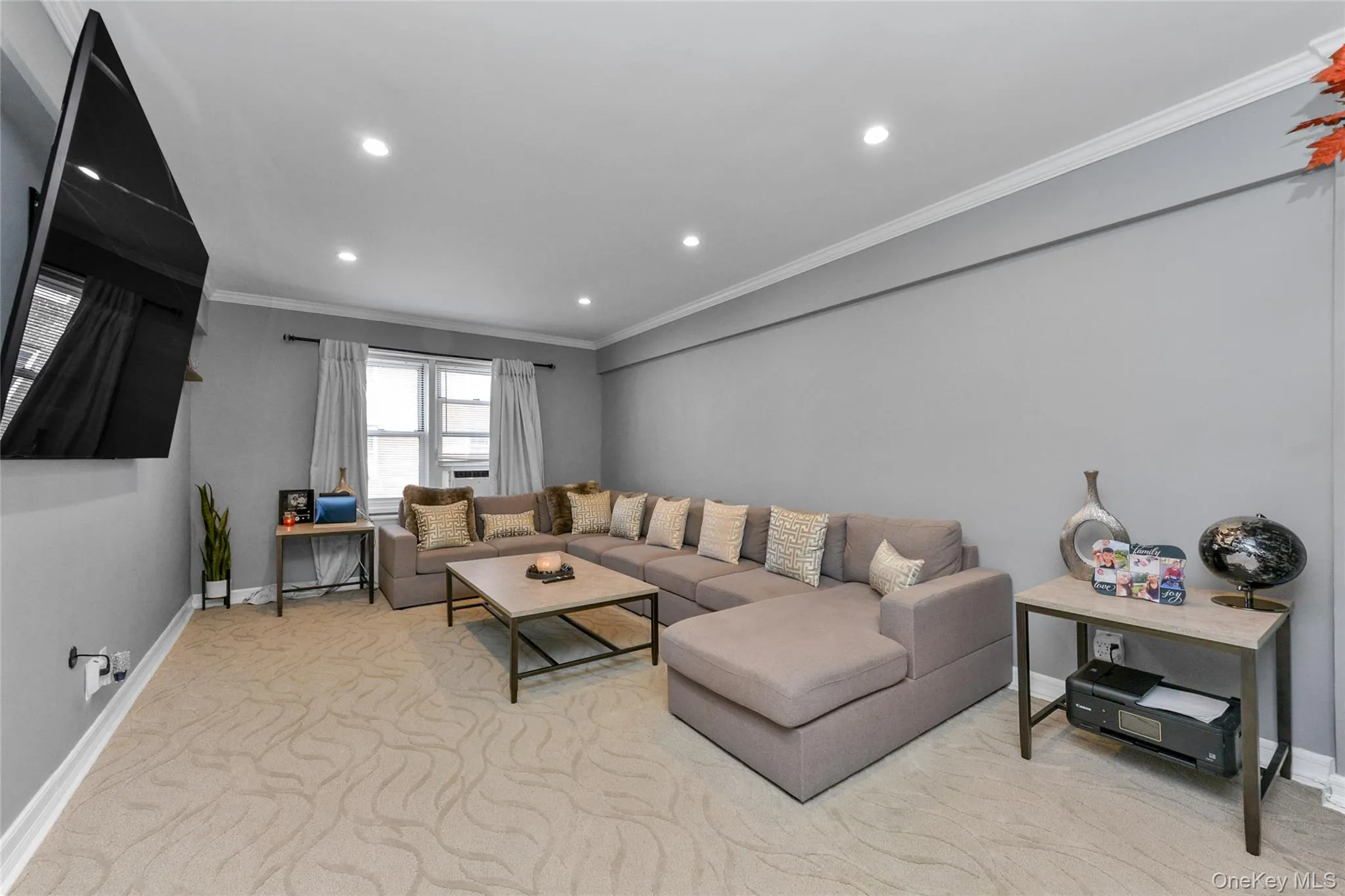 70 Locust Avenue, New Rochelle, NY, 2 Bedrooms Bedrooms, 5 Rooms Rooms,1 BathroomBathrooms,Residential,For Rent,Locust,0,1007887 70 Locust Avenue, New Rochelle, NY, 2 Bedrooms Bedrooms, 5 Rooms Rooms,1 BathroomBathrooms,Residential,For Rent,Locust,0,1007887