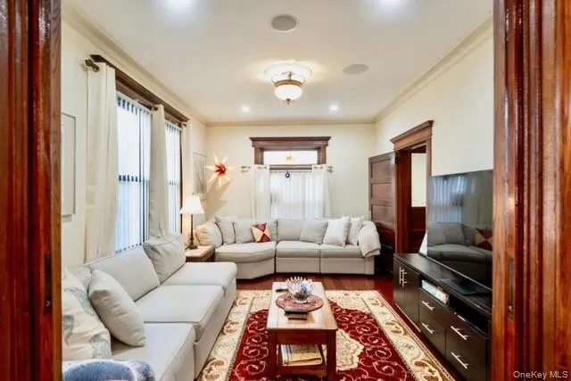 8019 85th Road, New York, NY, 4 Bedrooms Bedrooms, 9 Rooms Rooms,2 BathroomsBathrooms,Residential,For Rent,85th,0,1007892 8019 85th Road, New York, NY, 4 Bedrooms Bedrooms, 9 Rooms Rooms,2 BathroomsBathrooms,Residential,For Rent,85th,0,1007892