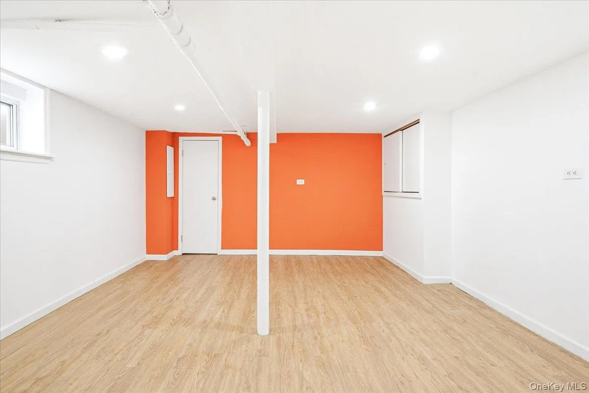 69-51 Manse Street, New York, NY, 3 Bedrooms Bedrooms, 10 Rooms Rooms,2 BathroomsBathrooms,Residential Lease,For Rent,Manse,0,1007893 69-51 Manse Street, New York, NY, 3 Bedrooms Bedrooms, 10 Rooms Rooms,2 BathroomsBathrooms,Residential Lease,For Rent,Manse,0,1007893