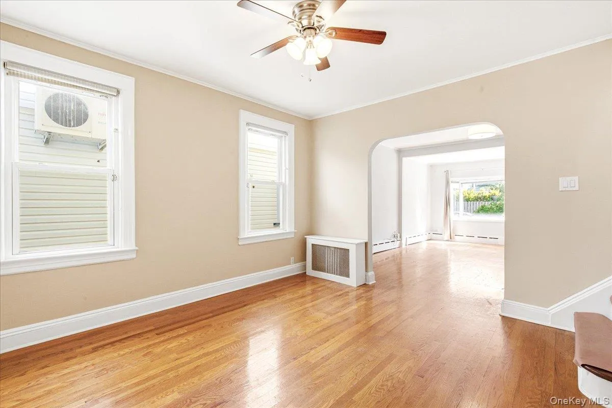 69-51 Manse Street, New York, NY, 3 Bedrooms Bedrooms, 10 Rooms Rooms,2 BathroomsBathrooms,Residential Lease,For Rent,Manse,0,1007893 69-51 Manse Street, New York, NY, 3 Bedrooms Bedrooms, 10 Rooms Rooms,2 BathroomsBathrooms,Residential Lease,For Rent,Manse,0,1007893