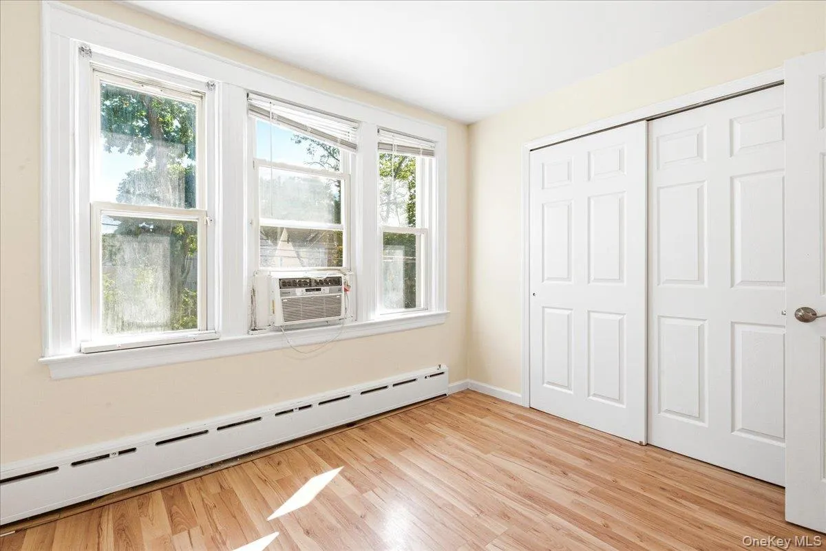 69-51 Manse Street, New York, NY, 3 Bedrooms Bedrooms, 10 Rooms Rooms,2 BathroomsBathrooms,Residential Lease,For Rent,Manse,0,1007893 69-51 Manse Street, New York, NY, 3 Bedrooms Bedrooms, 10 Rooms Rooms,2 BathroomsBathrooms,Residential Lease,For Rent,Manse,0,1007893