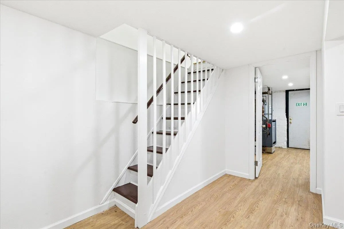 69-51 Manse Street, New York, NY, 3 Bedrooms Bedrooms, 10 Rooms Rooms,2 BathroomsBathrooms,Residential Lease,For Rent,Manse,0,1007893 69-51 Manse Street, New York, NY, 3 Bedrooms Bedrooms, 10 Rooms Rooms,2 BathroomsBathrooms,Residential Lease,For Rent,Manse,0,1007893