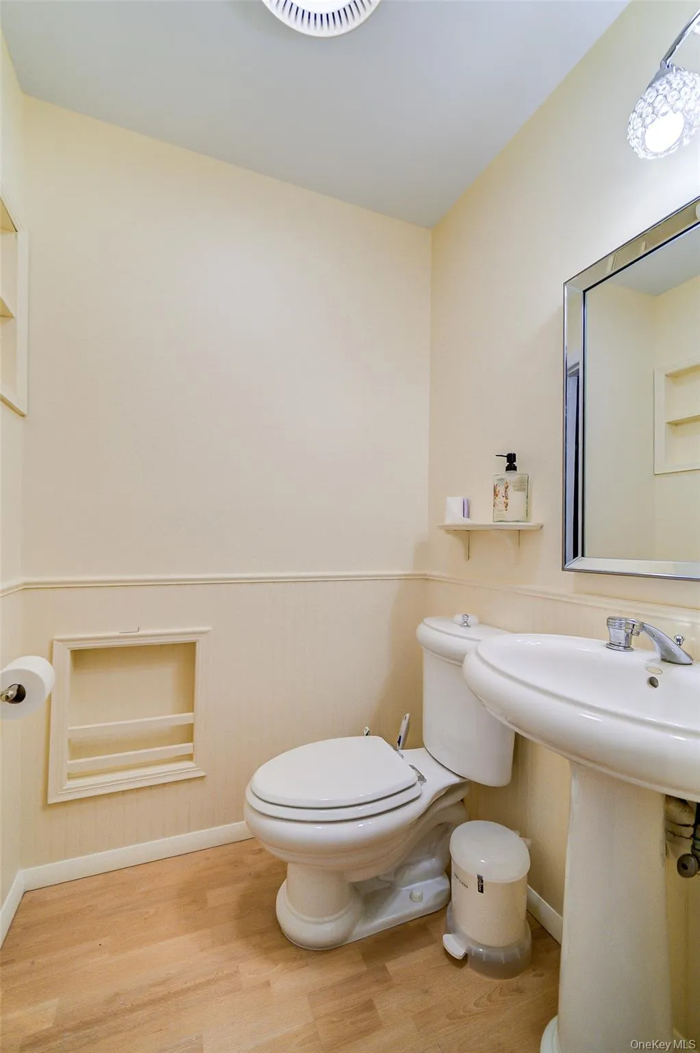 7 Judson Road, Crawford, NY, 4 Bedrooms Bedrooms, 8 Rooms Rooms,2 BathroomsBathrooms,Residential,For Rent,Judson,0,1007894 7 Judson Road, Crawford, NY, 4 Bedrooms Bedrooms, 8 Rooms Rooms,2 BathroomsBathrooms,Residential,For Rent,Judson,0,1007894