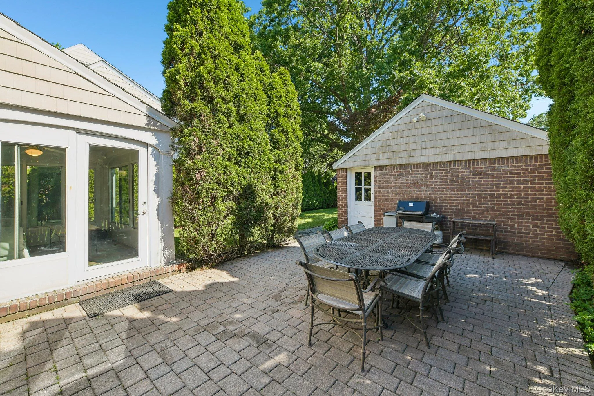 131 Floral Parkway, Hempstead, NY, 3 Bedrooms Bedrooms, 6 Rooms Rooms,2 BathroomsBathrooms,Residential,For Rent,Floral,0,1007896 131 Floral Parkway, Hempstead, NY, 3 Bedrooms Bedrooms, 6 Rooms Rooms,2 BathroomsBathrooms,Residential,For Rent,Floral,0,1007896