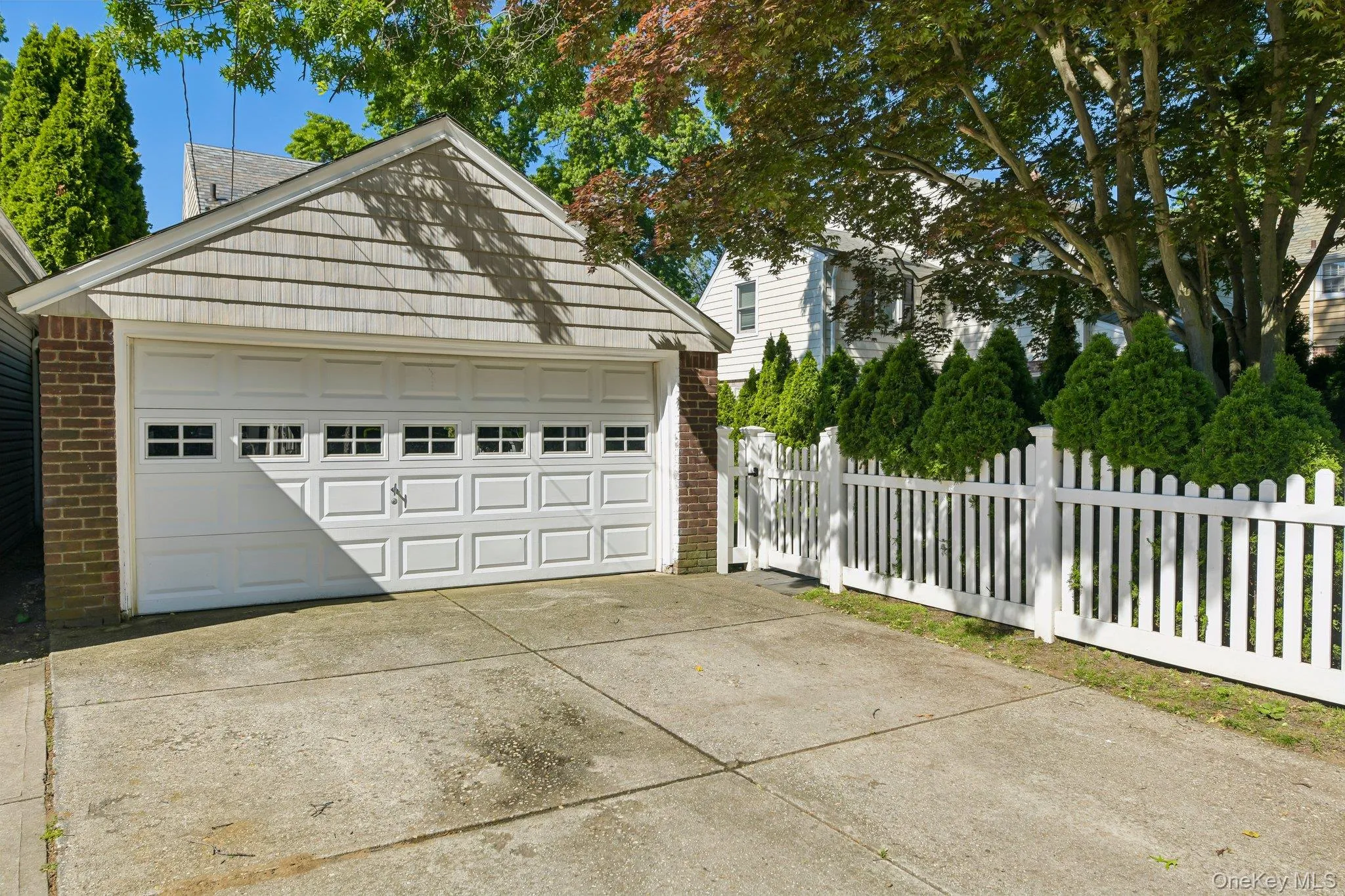 131 Floral Parkway, Hempstead, NY, 3 Bedrooms Bedrooms, 6 Rooms Rooms,2 BathroomsBathrooms,Residential,For Rent,Floral,0,1007896 131 Floral Parkway, Hempstead, NY, 3 Bedrooms Bedrooms, 6 Rooms Rooms,2 BathroomsBathrooms,Residential,For Rent,Floral,0,1007896