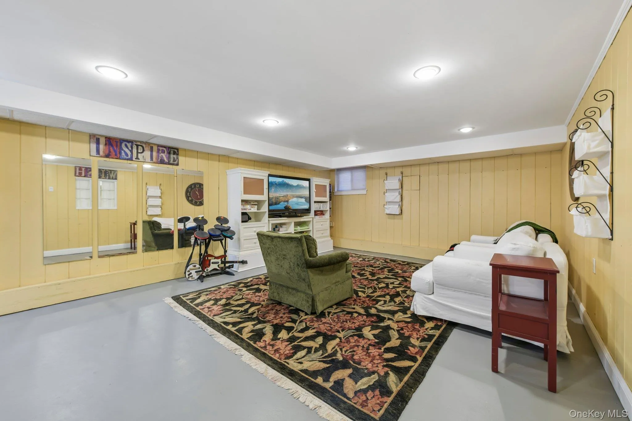 131 Floral Parkway, Hempstead, NY, 3 Bedrooms Bedrooms, 6 Rooms Rooms,2 BathroomsBathrooms,Residential,For Rent,Floral,0,1007896 131 Floral Parkway, Hempstead, NY, 3 Bedrooms Bedrooms, 6 Rooms Rooms,2 BathroomsBathrooms,Residential,For Rent,Floral,0,1007896