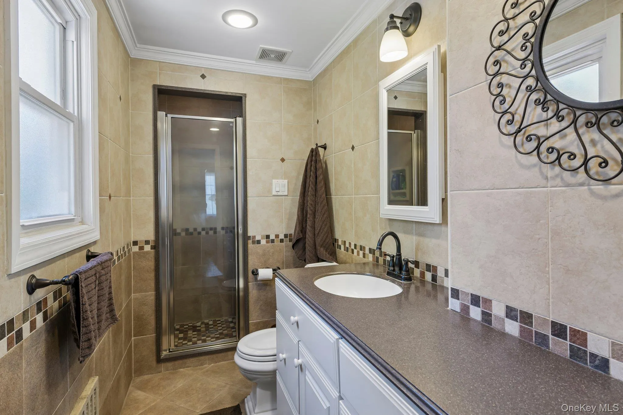 131 Floral Parkway, Hempstead, NY, 3 Bedrooms Bedrooms, 6 Rooms Rooms,2 BathroomsBathrooms,Residential,For Rent,Floral,0,1007896 131 Floral Parkway, Hempstead, NY, 3 Bedrooms Bedrooms, 6 Rooms Rooms,2 BathroomsBathrooms,Residential,For Rent,Floral,0,1007896