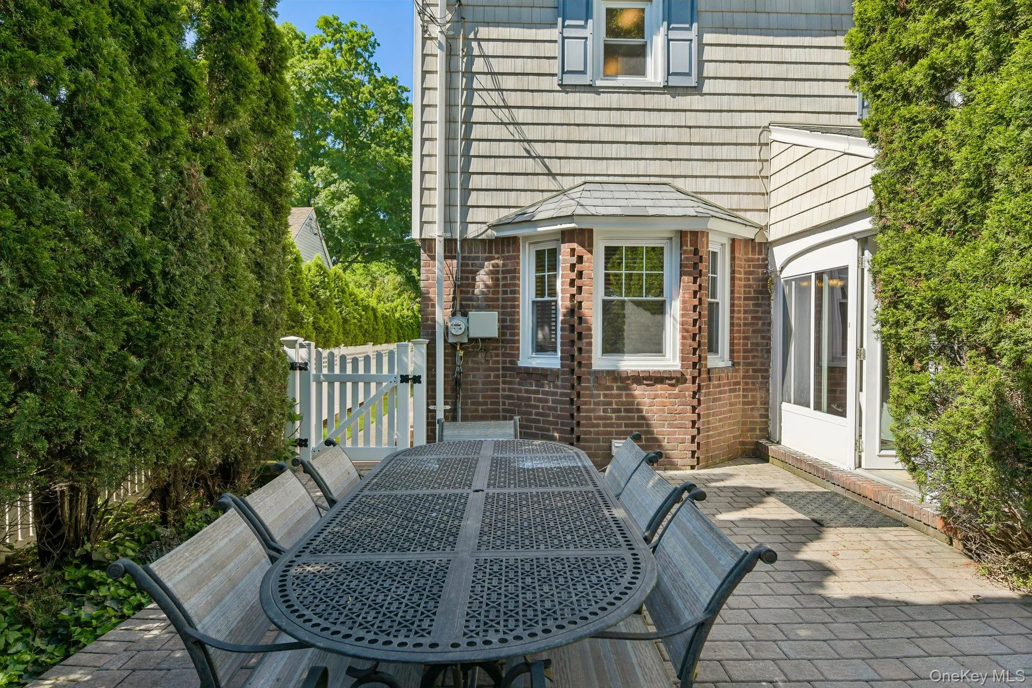 131 Floral Parkway, Hempstead, NY, 3 Bedrooms Bedrooms, 6 Rooms Rooms,2 BathroomsBathrooms,Residential,For Rent,Floral,0,1007896 131 Floral Parkway, Hempstead, NY, 3 Bedrooms Bedrooms, 6 Rooms Rooms,2 BathroomsBathrooms,Residential,For Rent,Floral,0,1007896