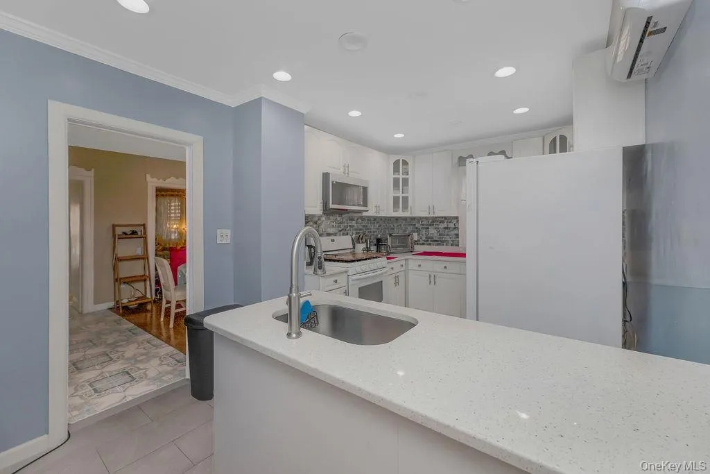 105-23 Remington Street, New York, NY, 4 Bedrooms Bedrooms, 12 Rooms Rooms,2 BathroomsBathrooms,Residential,For Rent,Remington,0,1007908 105-23 Remington Street, New York, NY, 4 Bedrooms Bedrooms, 12 Rooms Rooms,2 BathroomsBathrooms,Residential,For Rent,Remington,0,1007908